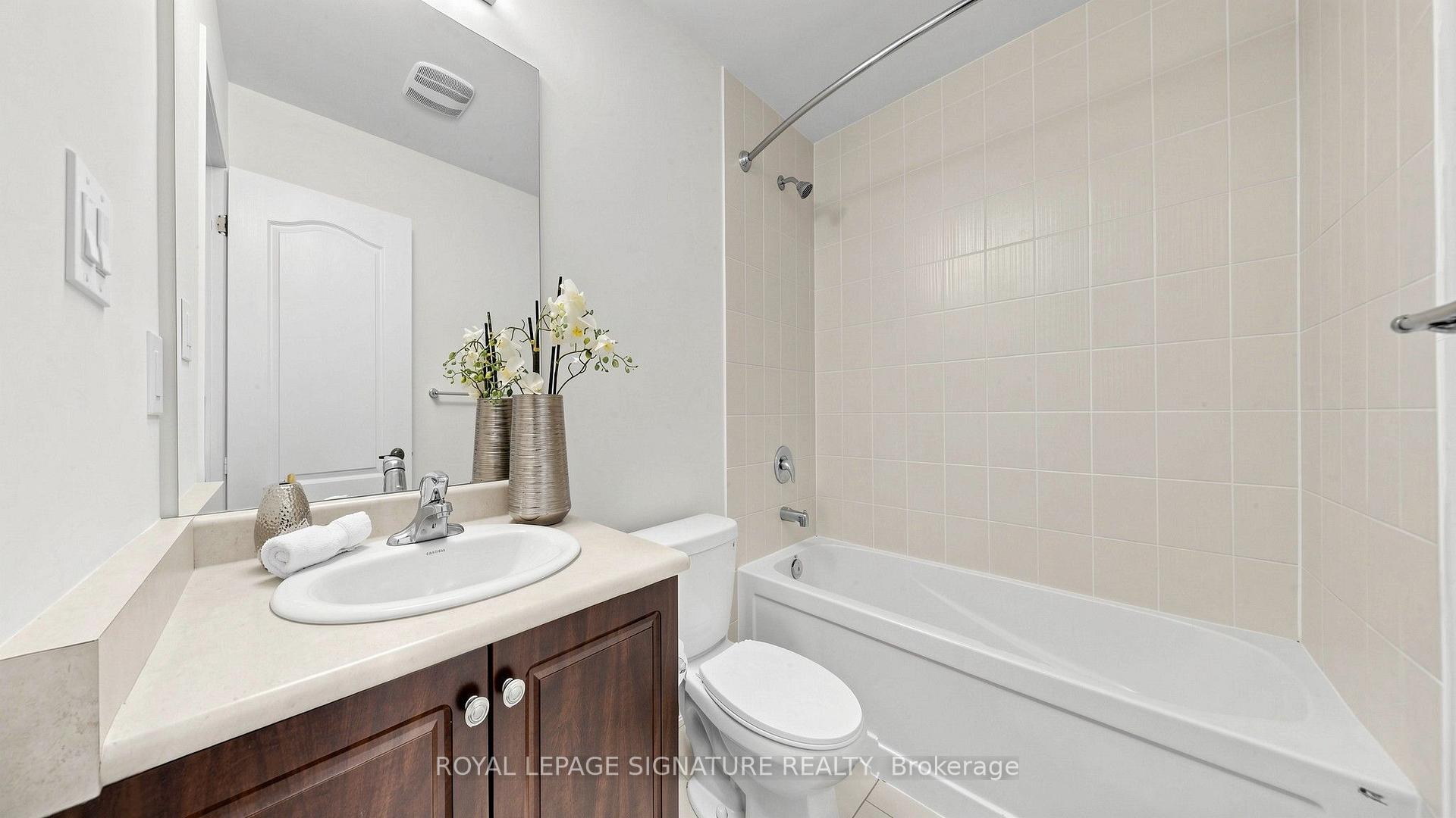 Photo 29 of 492 Queen Mary Drive, Brampton, Northwest Brampton — HOMEH