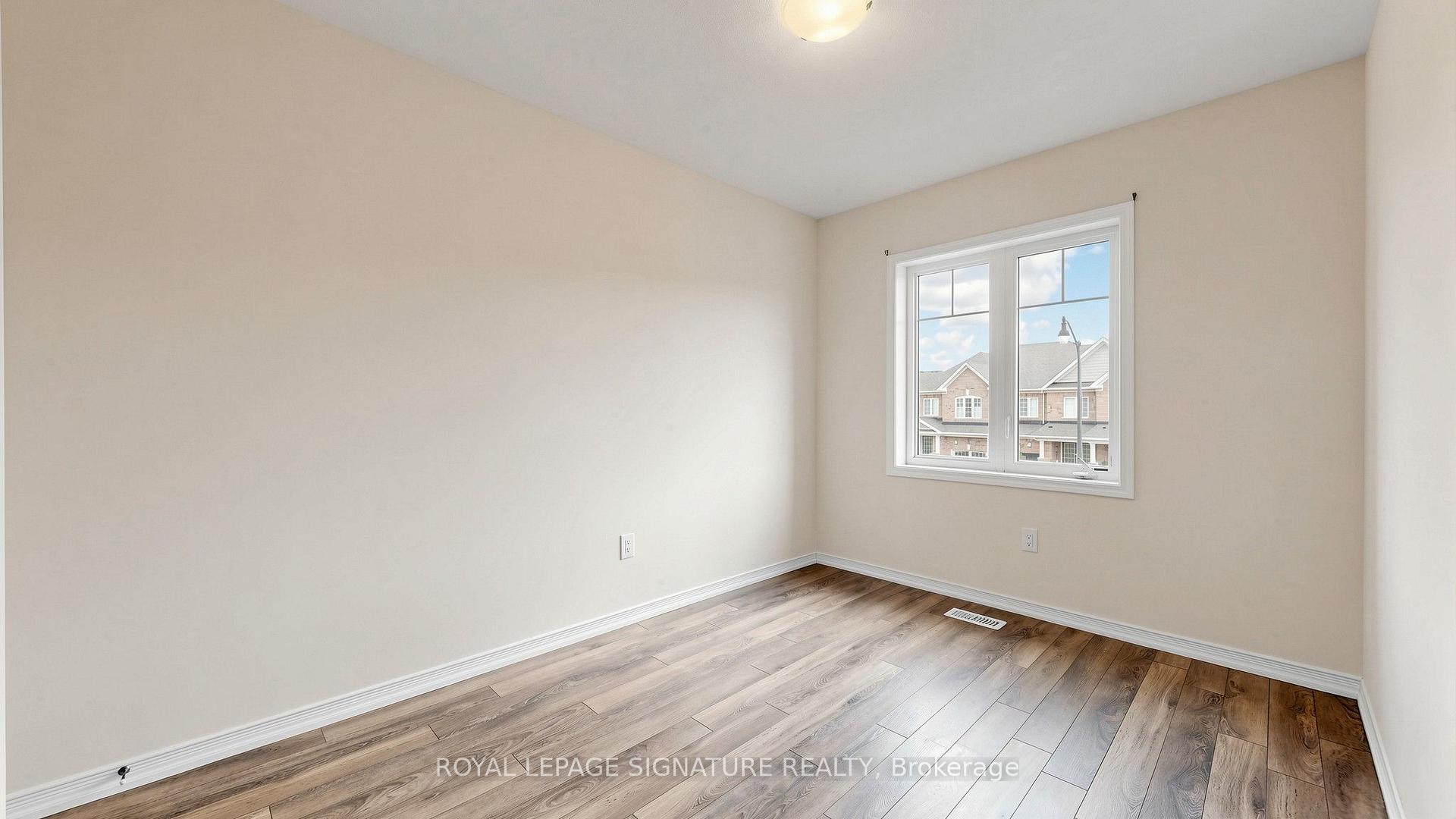 Photo 30 of 492 Queen Mary Drive, Brampton, Northwest Brampton — HOMEH