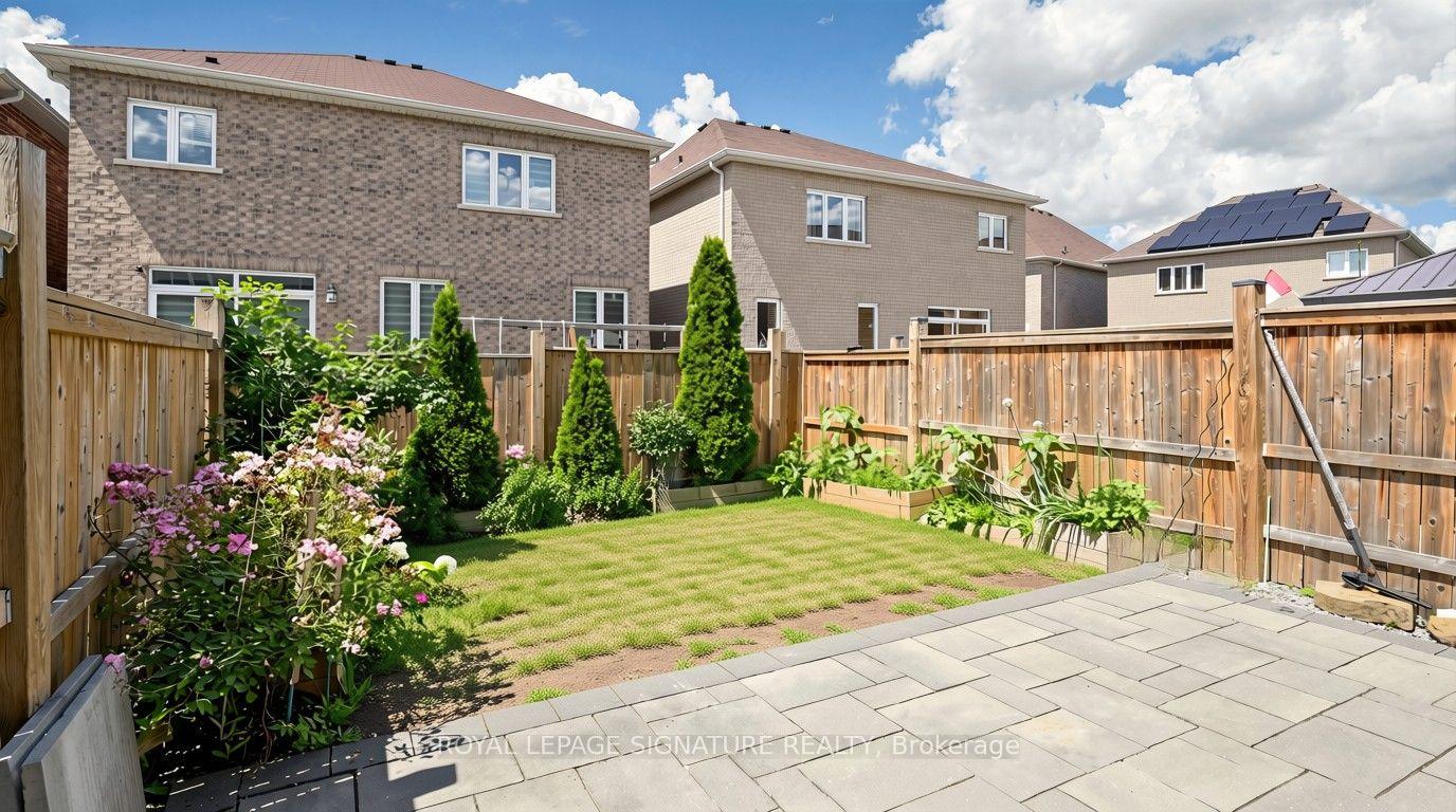Photo 40 of 492 Queen Mary Drive, Brampton, Northwest Brampton — HOMEH