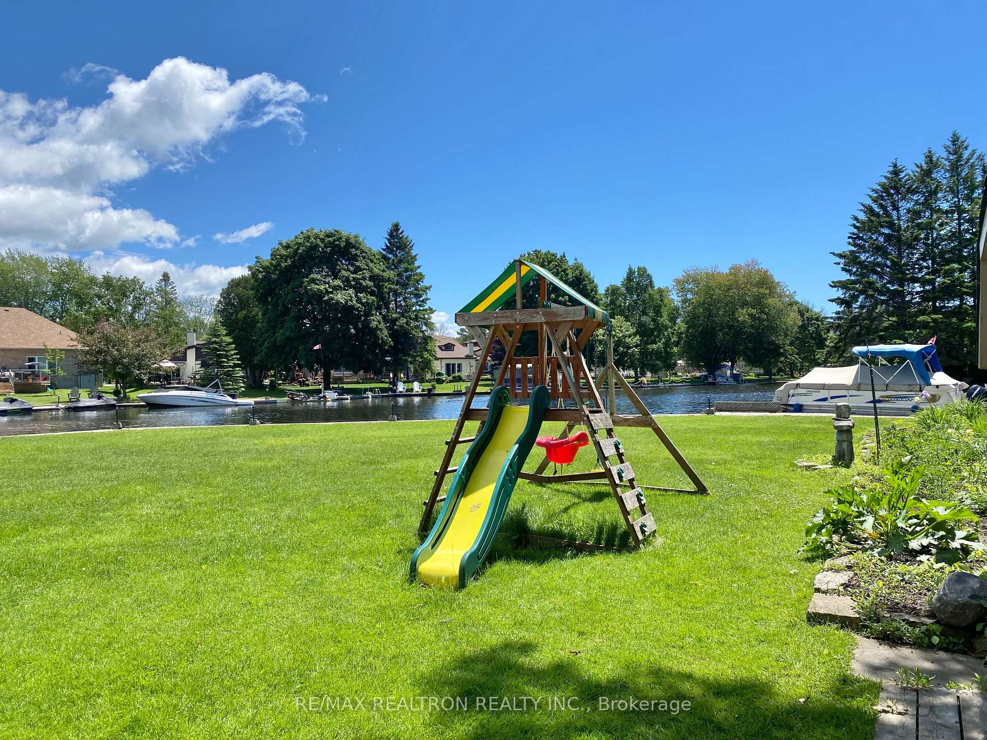 Photo 33 of 76 Poplar Crescent, Ramara, Rural Ramara — HOMEH
