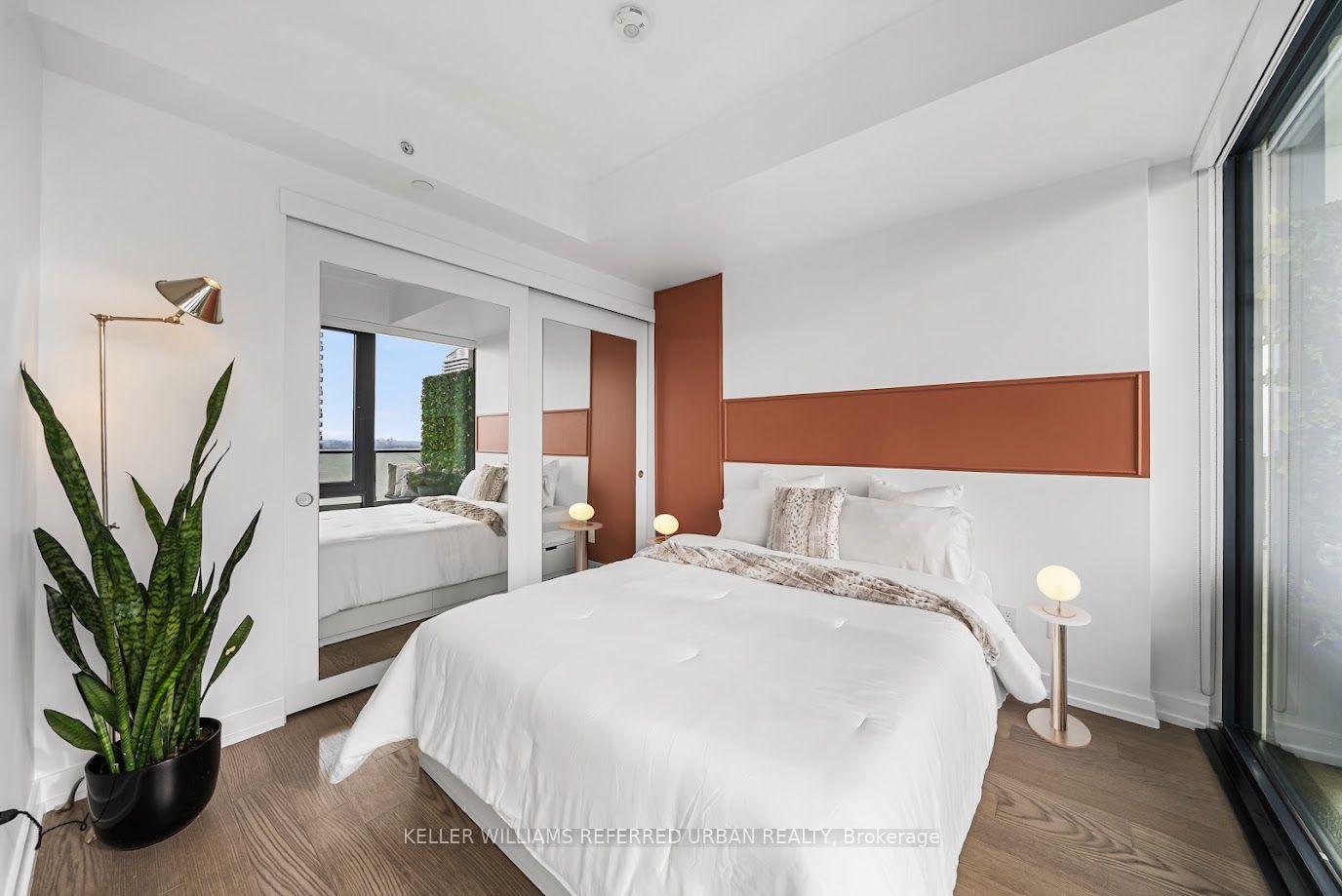 Photo 12 of Unit 4102, 161 Roehampton Avenue W, Toronto, Mount Pleasant West — HOMEH