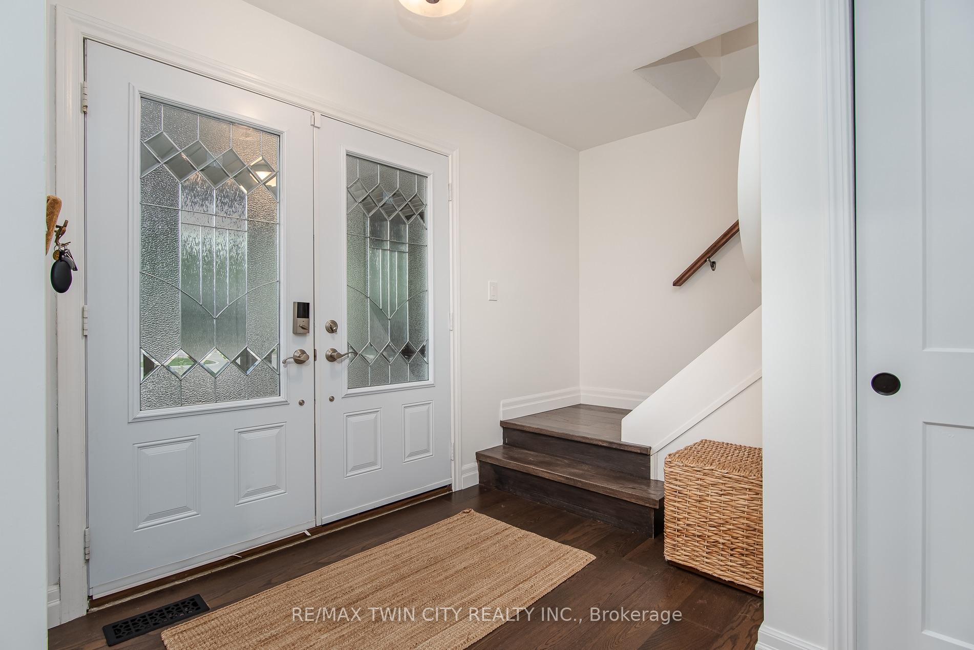 Photo 6 of 51 Murrayhill Court, Kitchener, Alpine — HOMEH