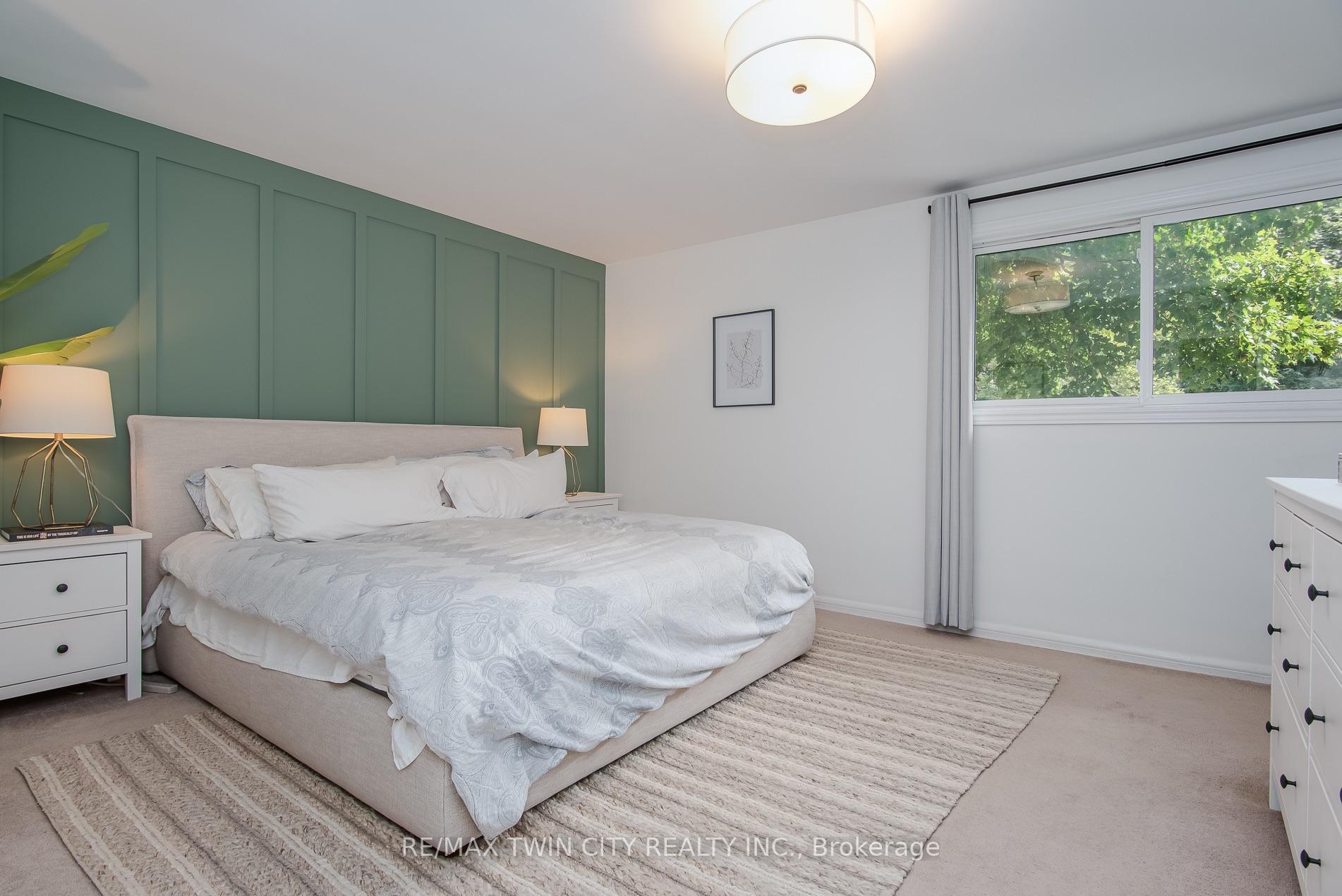Photo 28 of 51 Murrayhill Court, Kitchener, Alpine — HOMEH