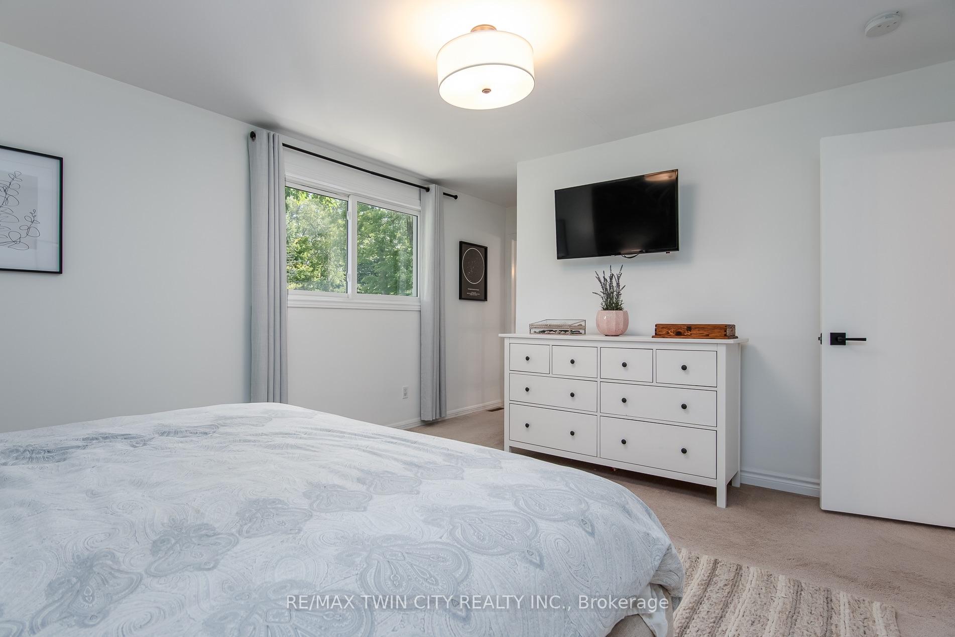 Photo 29 of 51 Murrayhill Court, Kitchener, Alpine — HOMEH