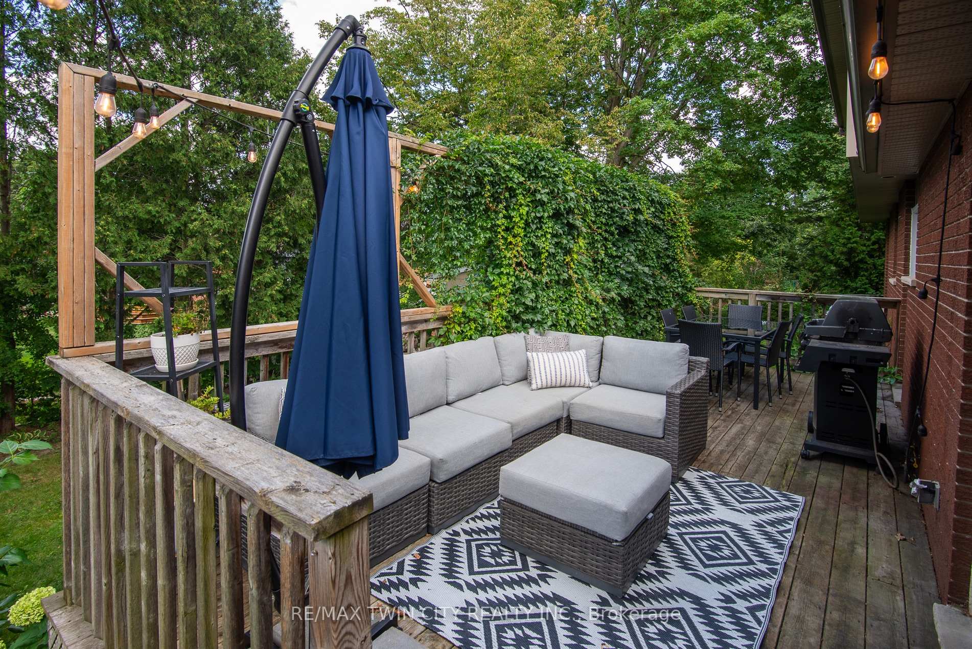 Photo 44 of 51 Murrayhill Court, Kitchener, Alpine — HOMEH
