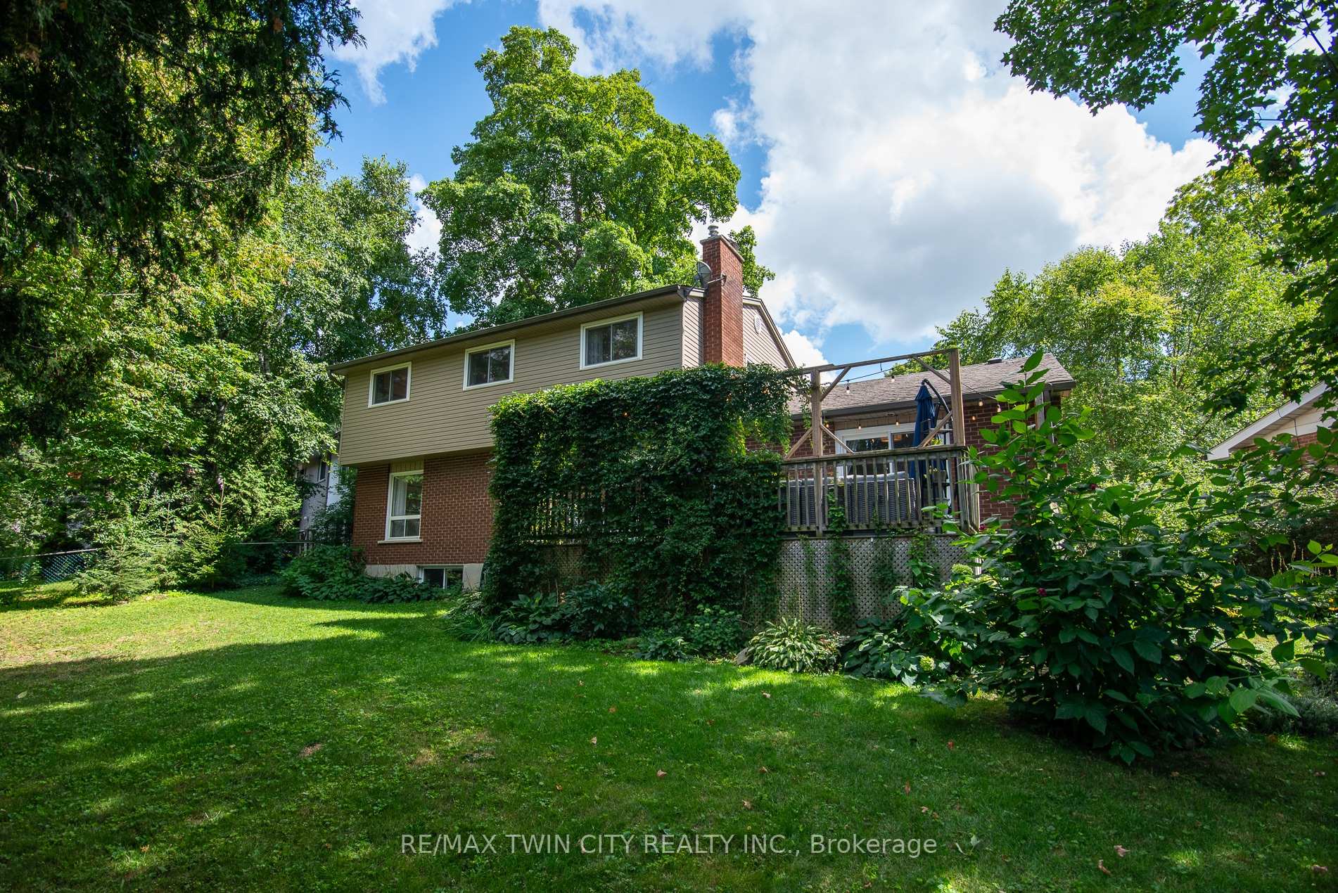Photo 46 of 51 Murrayhill Court, Kitchener, Alpine — HOMEH