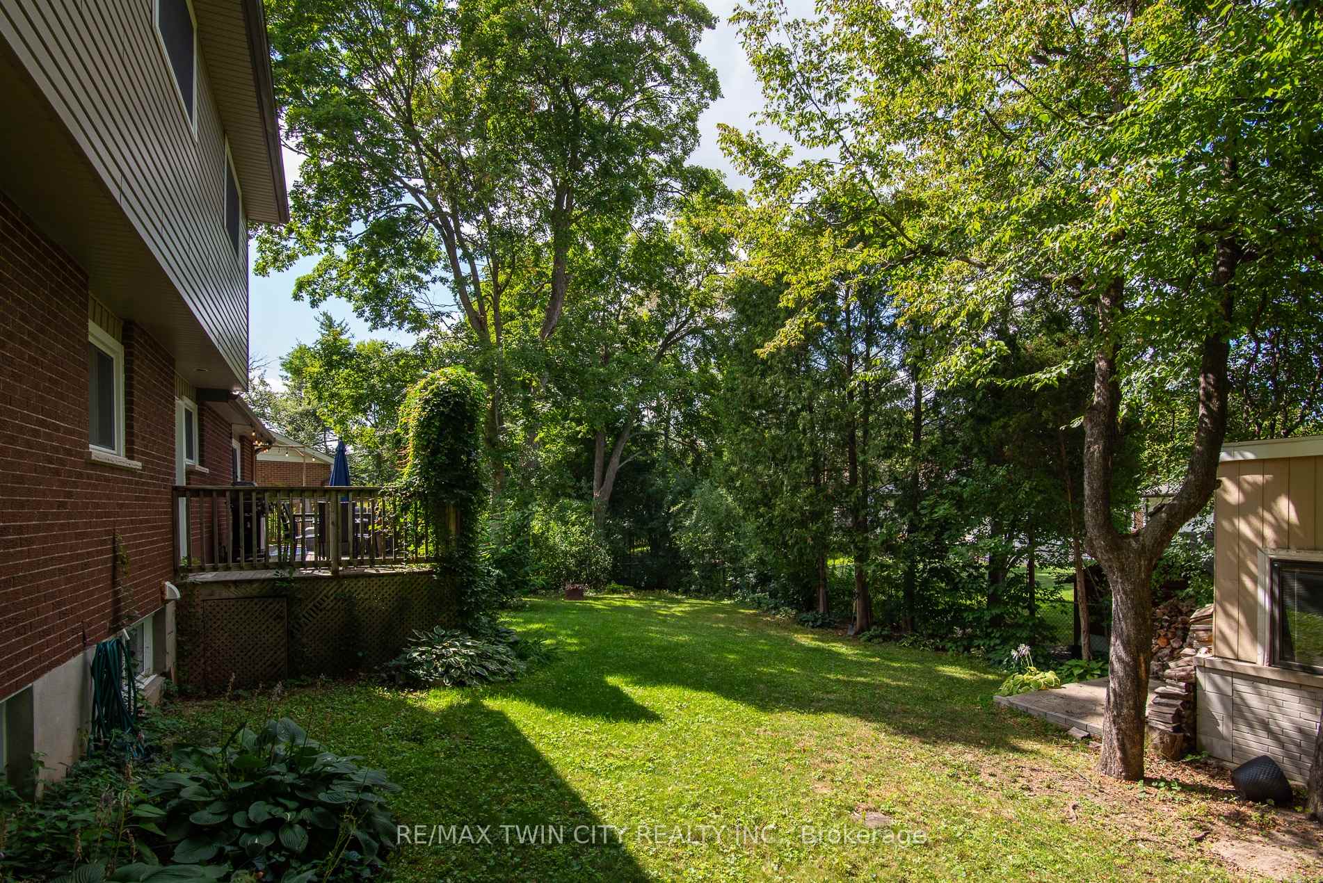 Photo 48 of 51 Murrayhill Court, Kitchener, Alpine — HOMEH