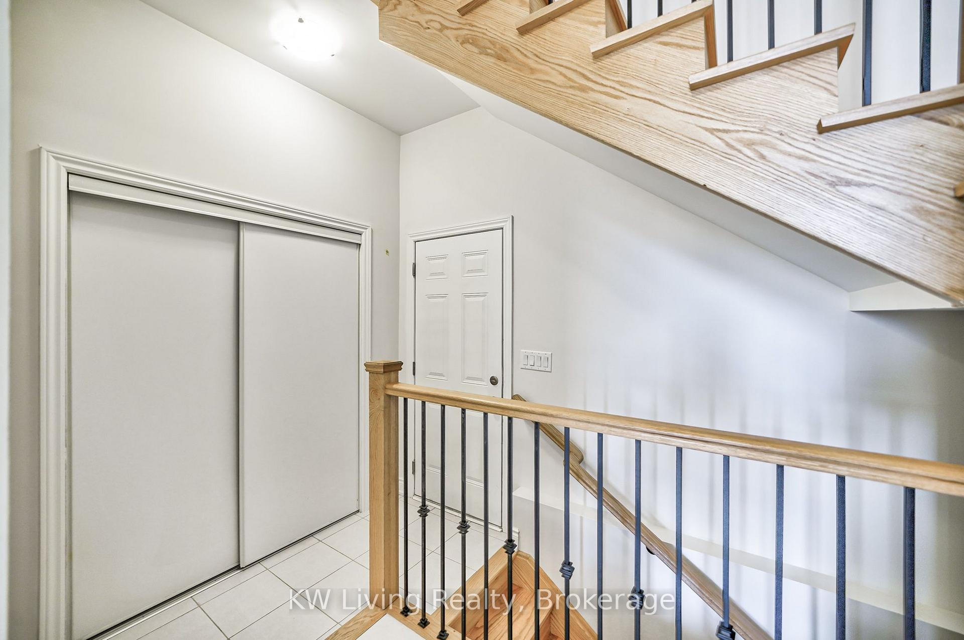 Photo 23 of 3301 Sixth Line, Oakville, Glenorchy — HOMEH