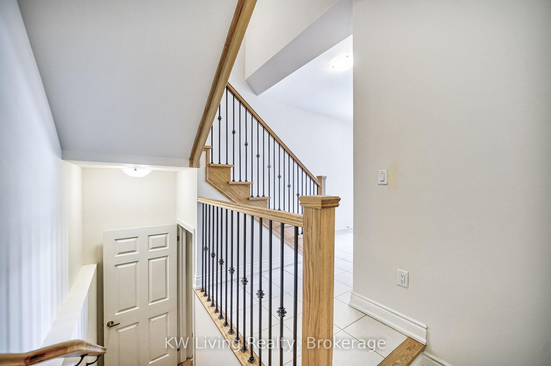 Photo 25 of 3301 Sixth Line, Oakville, Glenorchy — HOMEH
