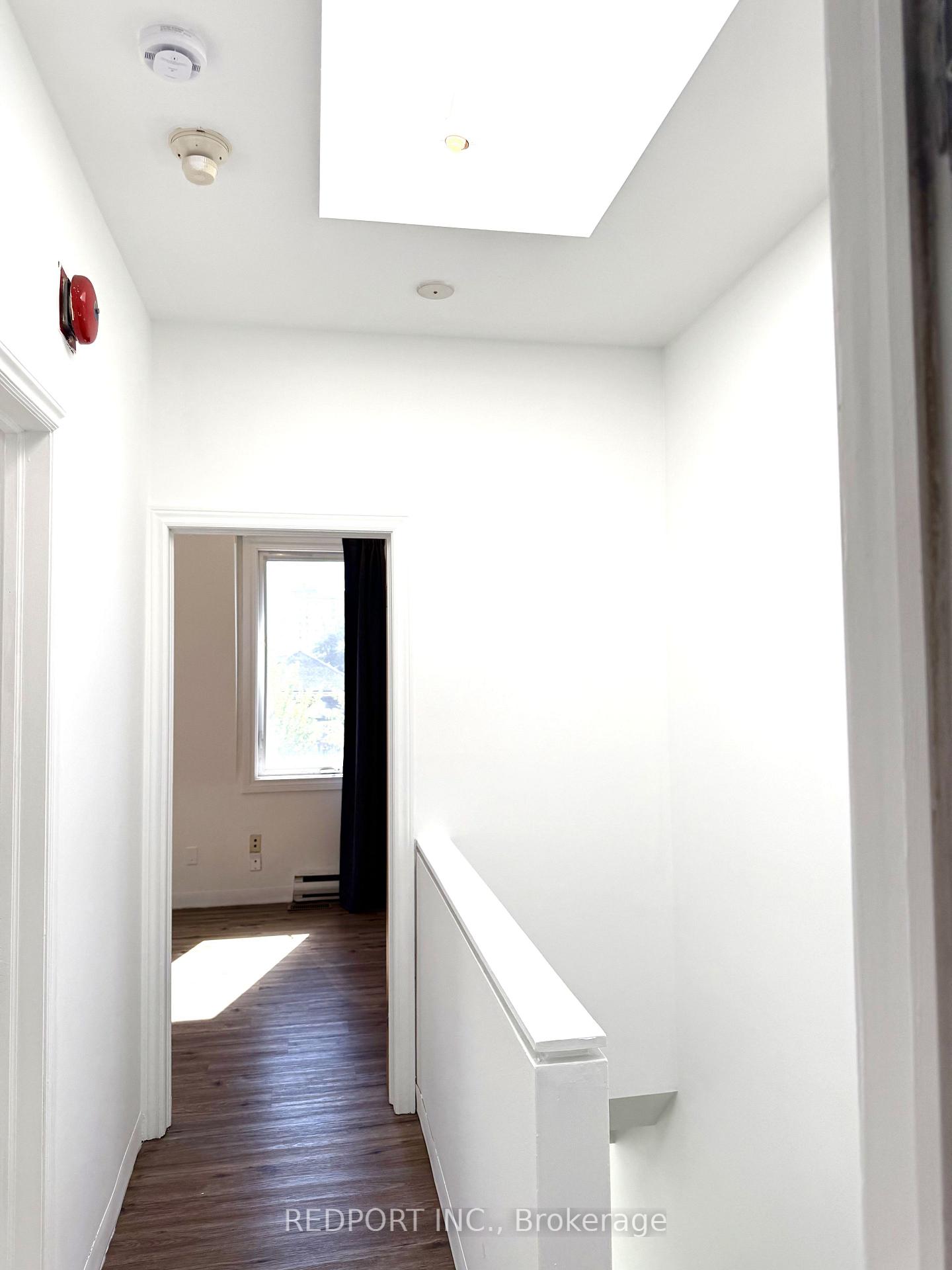 Photo 6 of Unit 1, 406 Dundas Street E, Toronto, Moss Park — HOMEH
