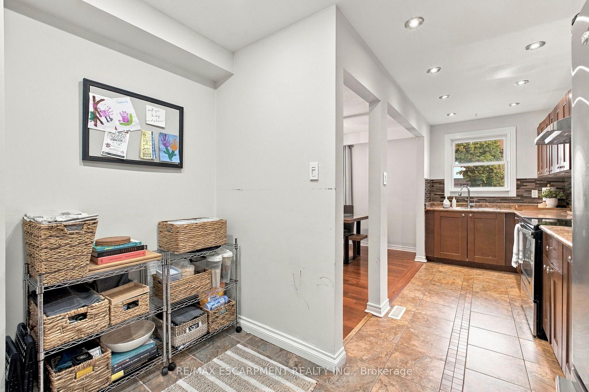 Photo 10 of Unit 59, 371 Bronte Street S, Milton, Old Milton — HOMEH