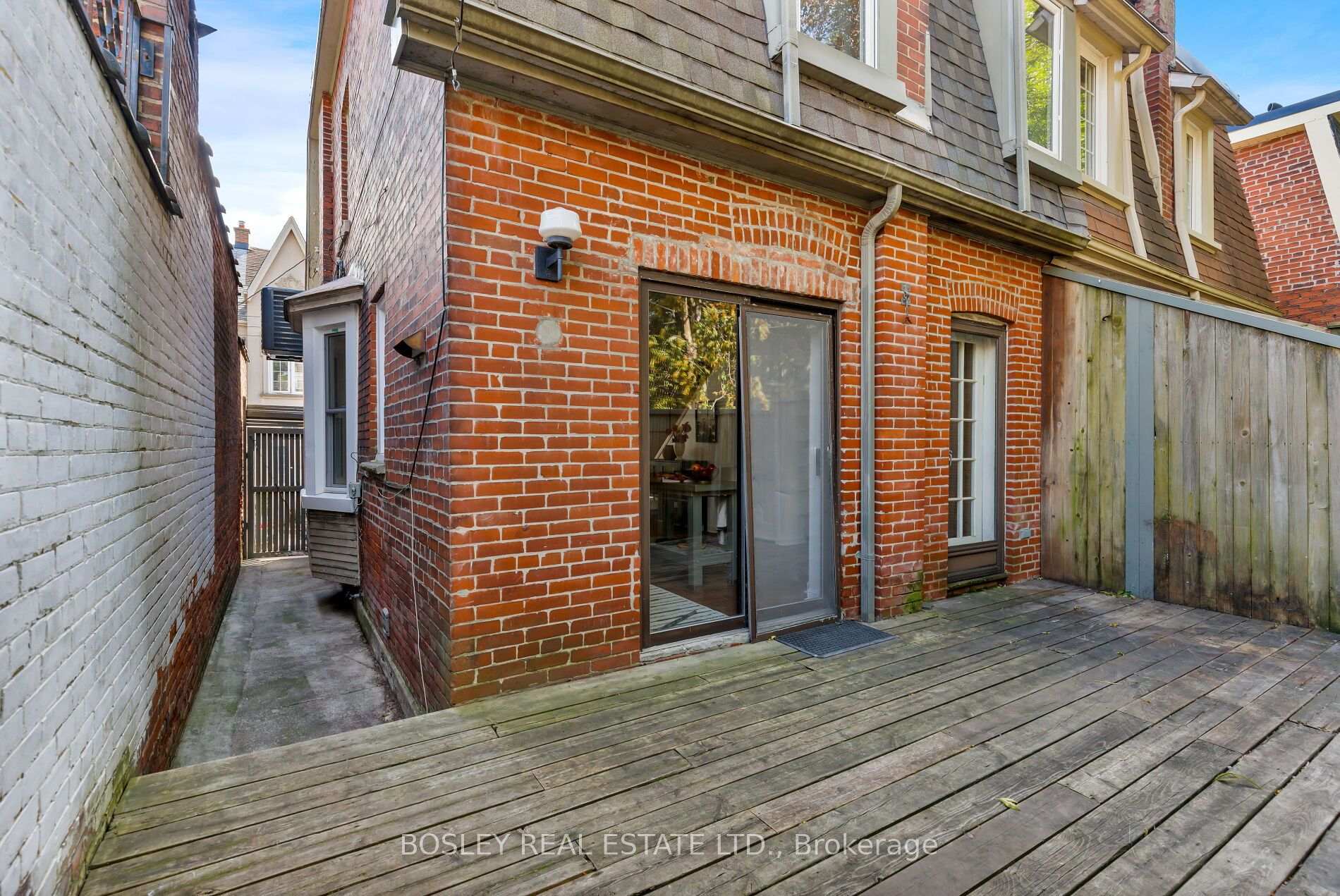 Photo 20 of 18 Virtue Street, Toronto, Roncesvalles — HOMEH