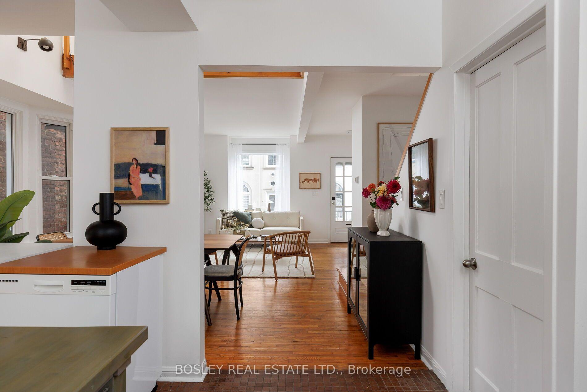 Photo 21 of 18 Virtue Street, Toronto, Roncesvalles — HOMEH