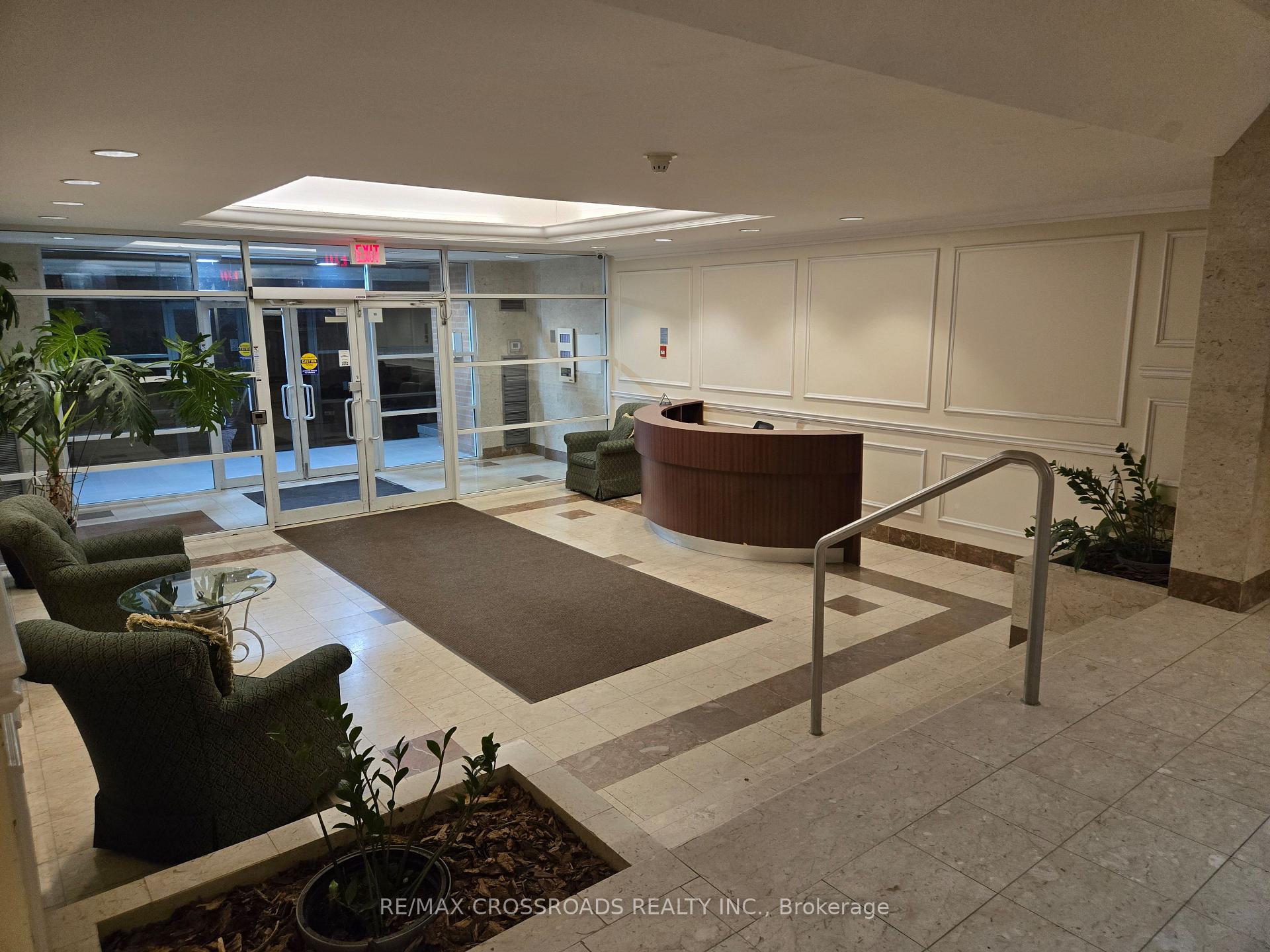 Photo 3 of Unit PH02, 9 Chalmers Road, Richmond Hill, Doncrest — HOMEH
