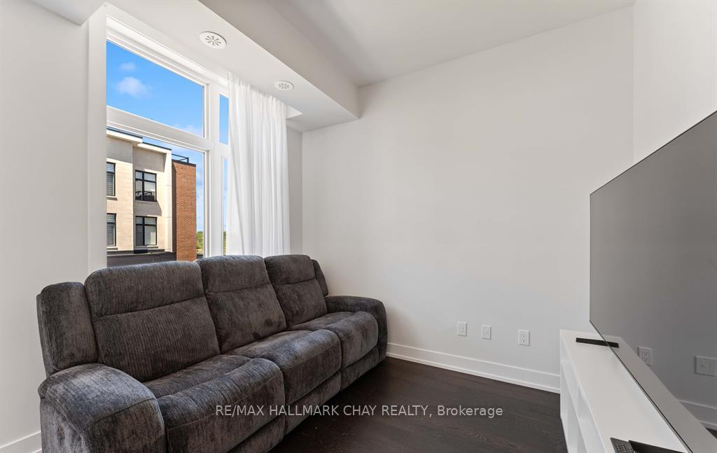 Photo 9 of Unit 227, 9570 Islington Avenue, Vaughan, Sonoma Heights — HOMEH