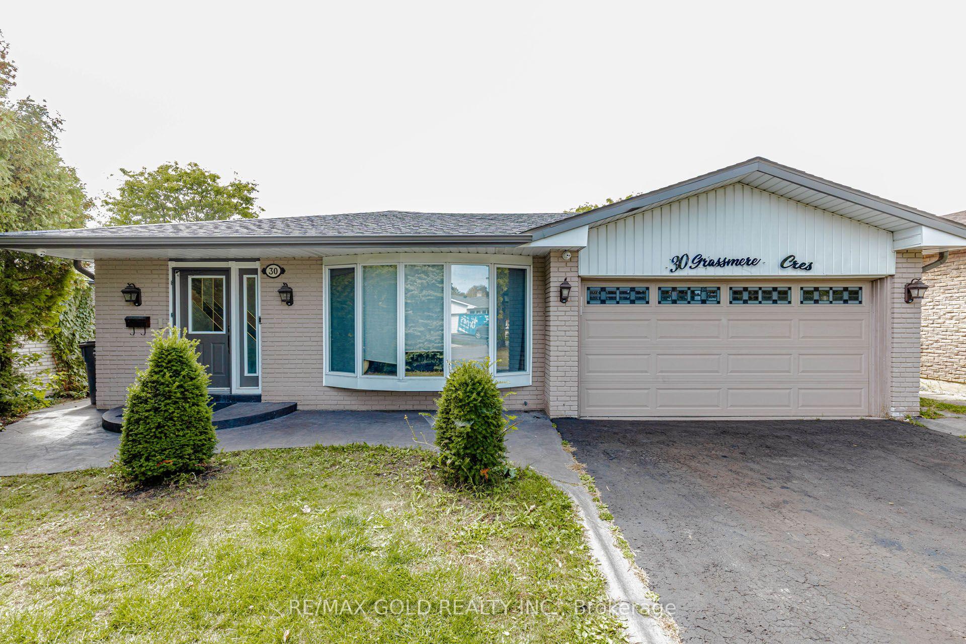 Photo 2 of 30 Grassmere Crescent, Brampton, Northgate — HOMEH