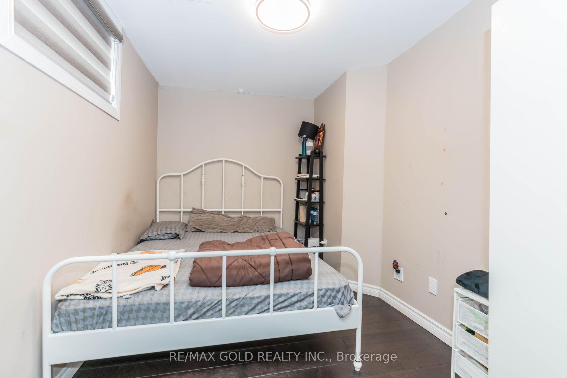 Photo 9 of 30 Grassmere Crescent, Brampton, Northgate — HOMEH