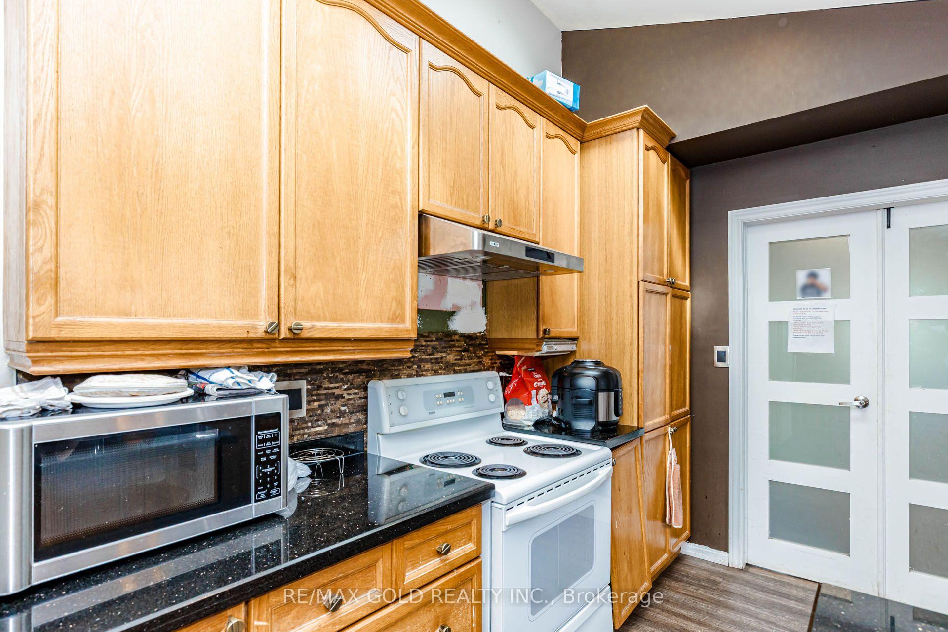 Photo 18 of 30 Grassmere Crescent, Brampton, Northgate — HOMEH