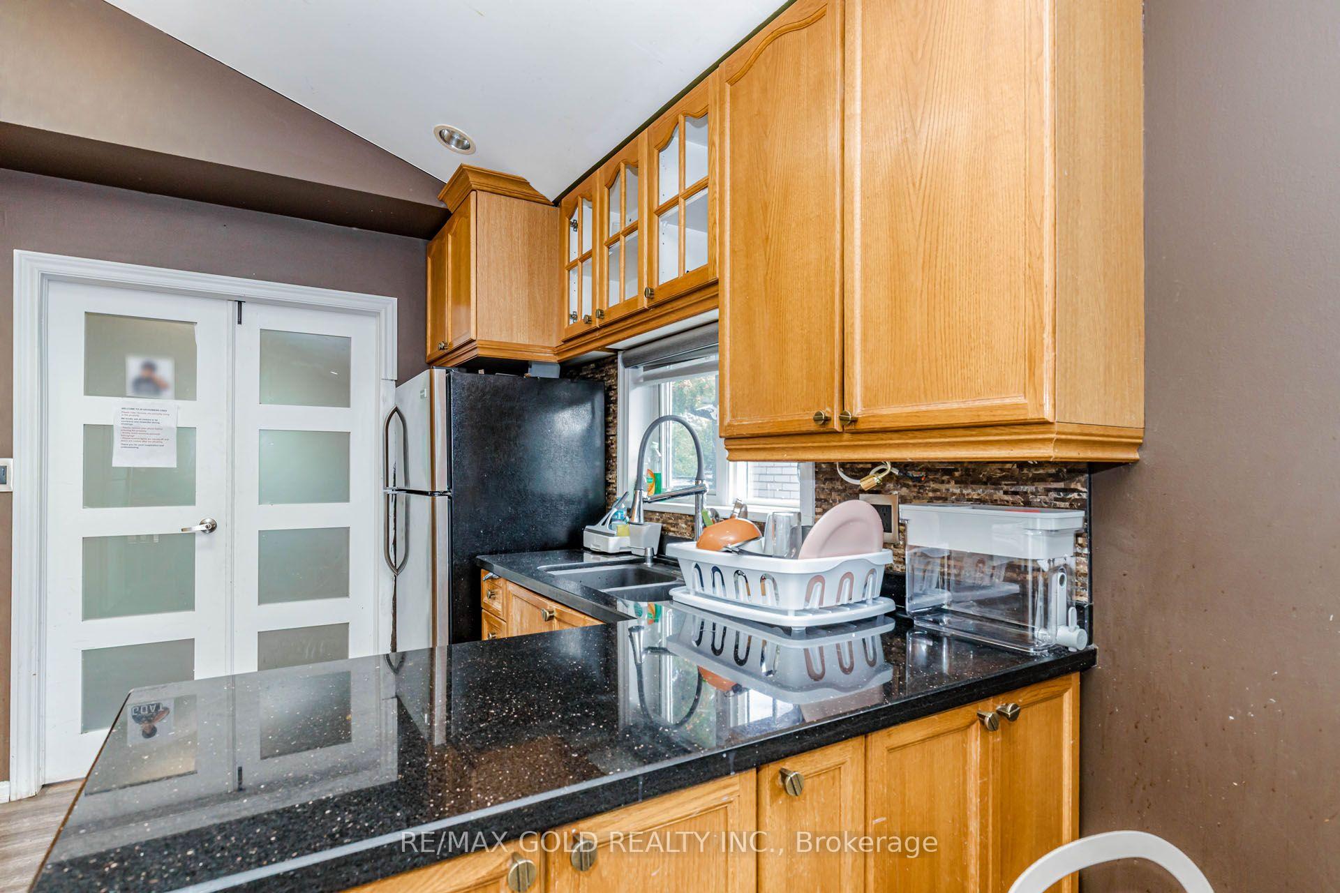 Photo 20 of 30 Grassmere Crescent, Brampton, Northgate — HOMEH