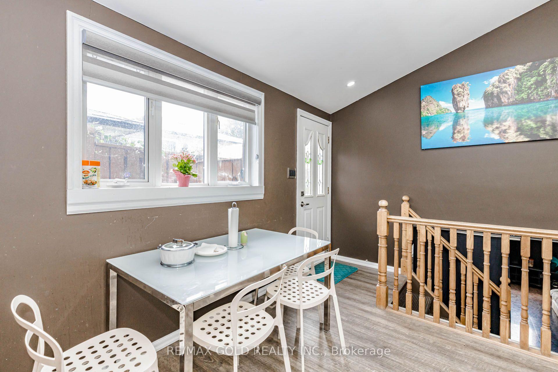 Photo 24 of 30 Grassmere Crescent, Brampton, Northgate — HOMEH