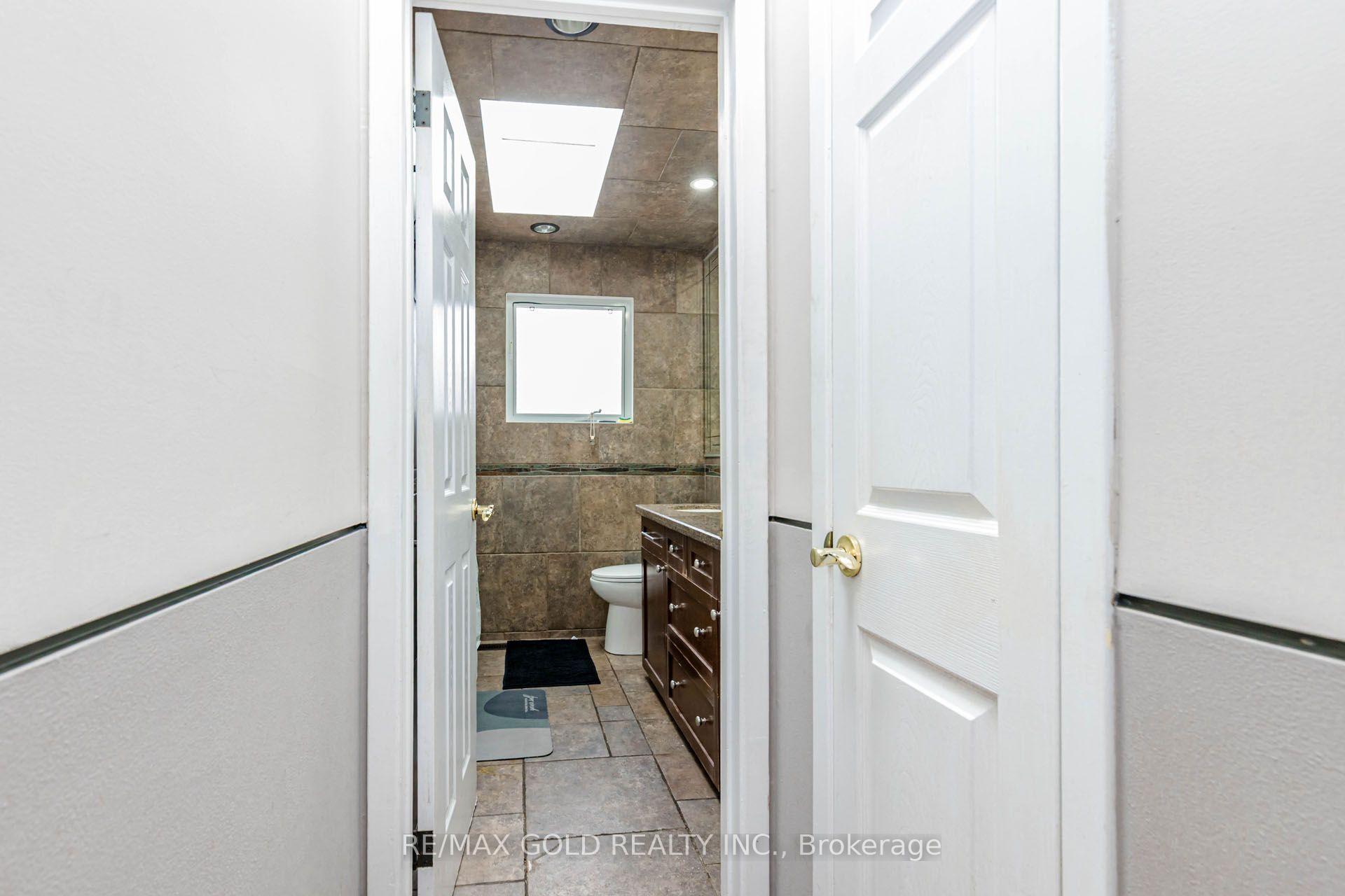 Photo 36 of 30 Grassmere Crescent, Brampton, Northgate — HOMEH