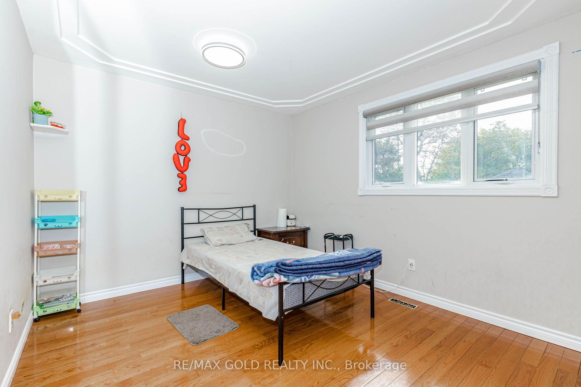 Photo 38 of 30 Grassmere Crescent, Brampton, Northgate — HOMEH