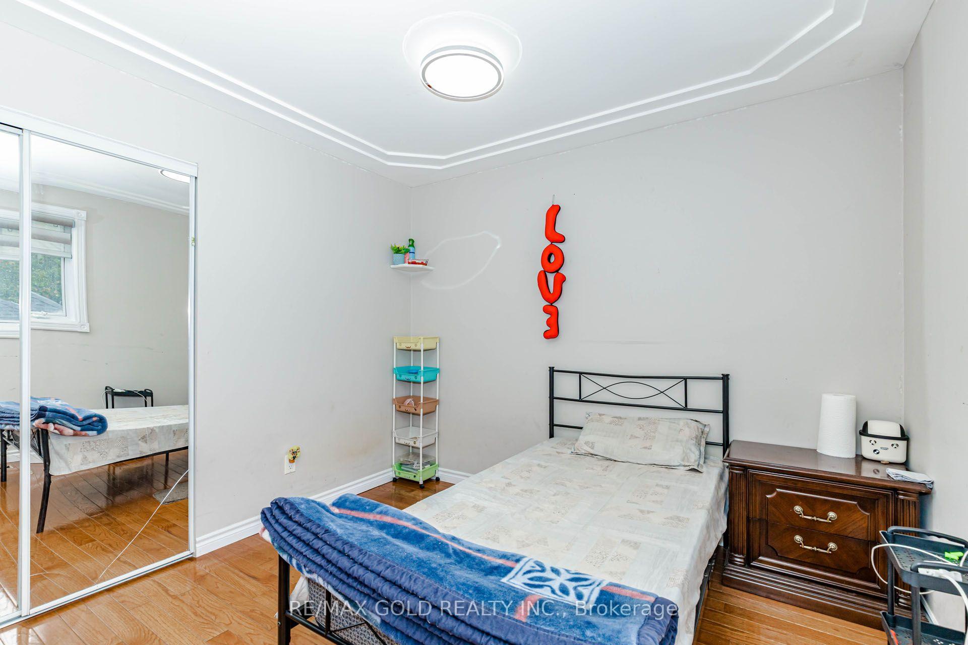 Photo 39 of 30 Grassmere Crescent, Brampton, Northgate — HOMEH