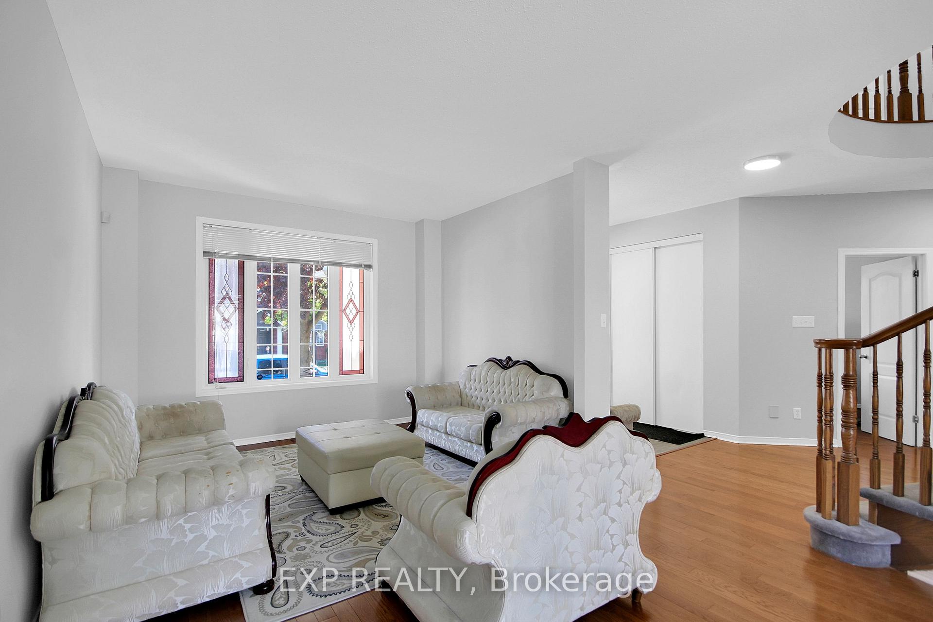Photo 5 of 39 Greatwood Crescent, Ottawa, Barrhaven East — HOMEH