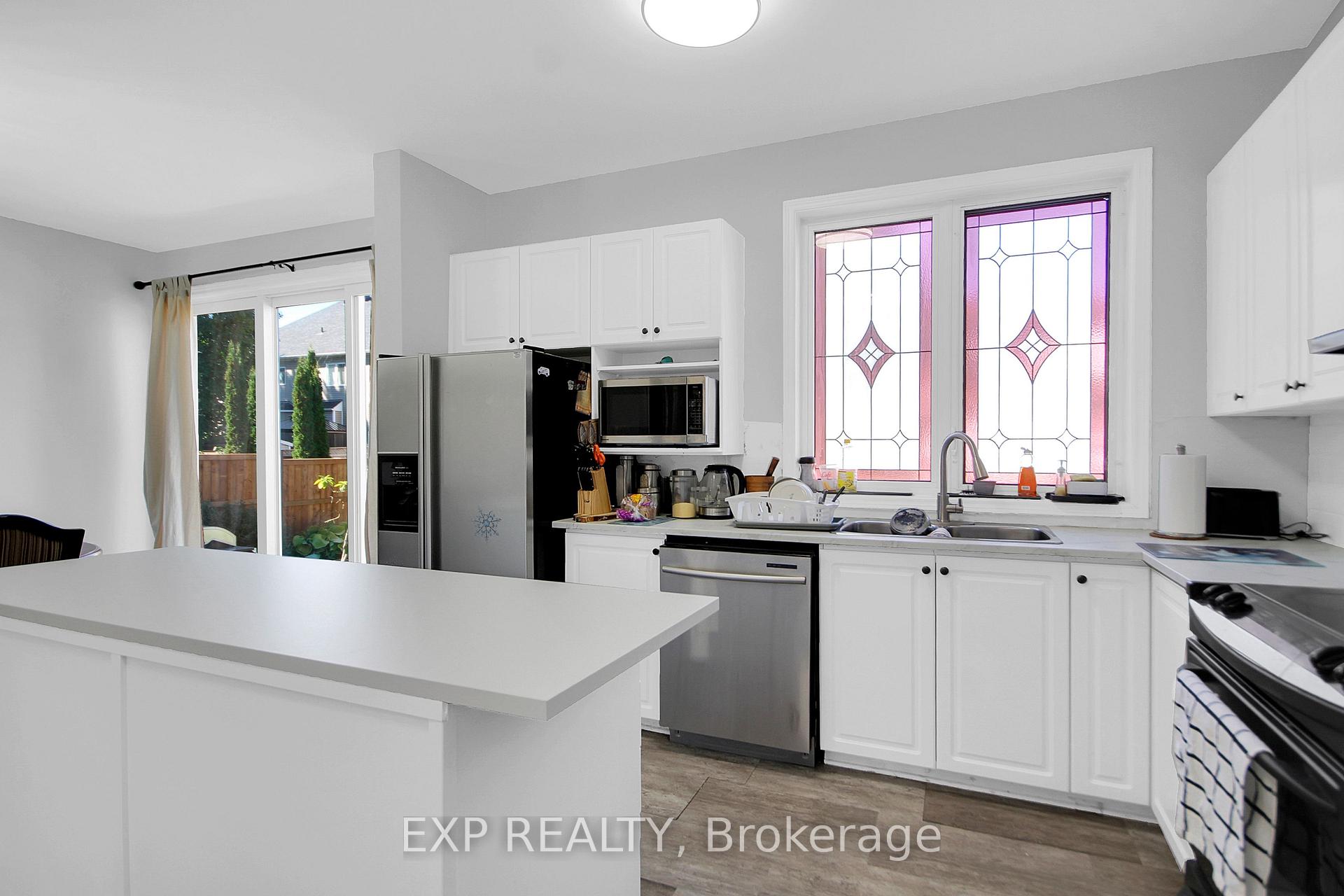 Photo 8 of 39 Greatwood Crescent, Ottawa, Barrhaven East — HOMEH