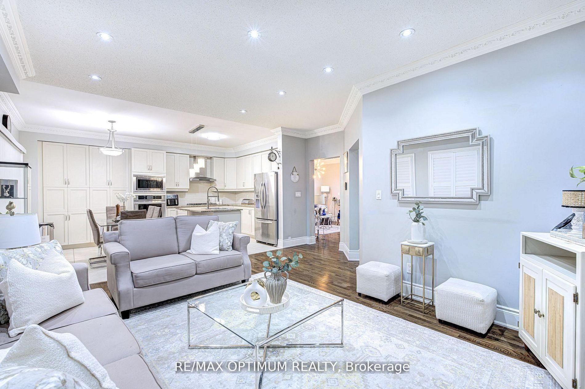 Photo 15 of 19 Teal Crest Circle, Brampton, Credit Valley — HOMEH