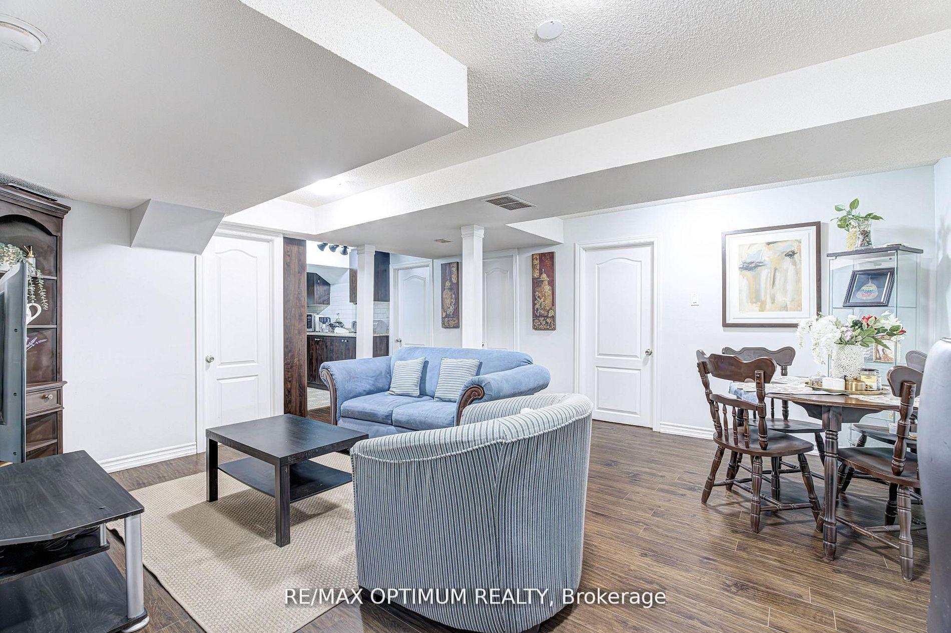 Photo 39 of 19 Teal Crest Circle, Brampton, Credit Valley — HOMEH