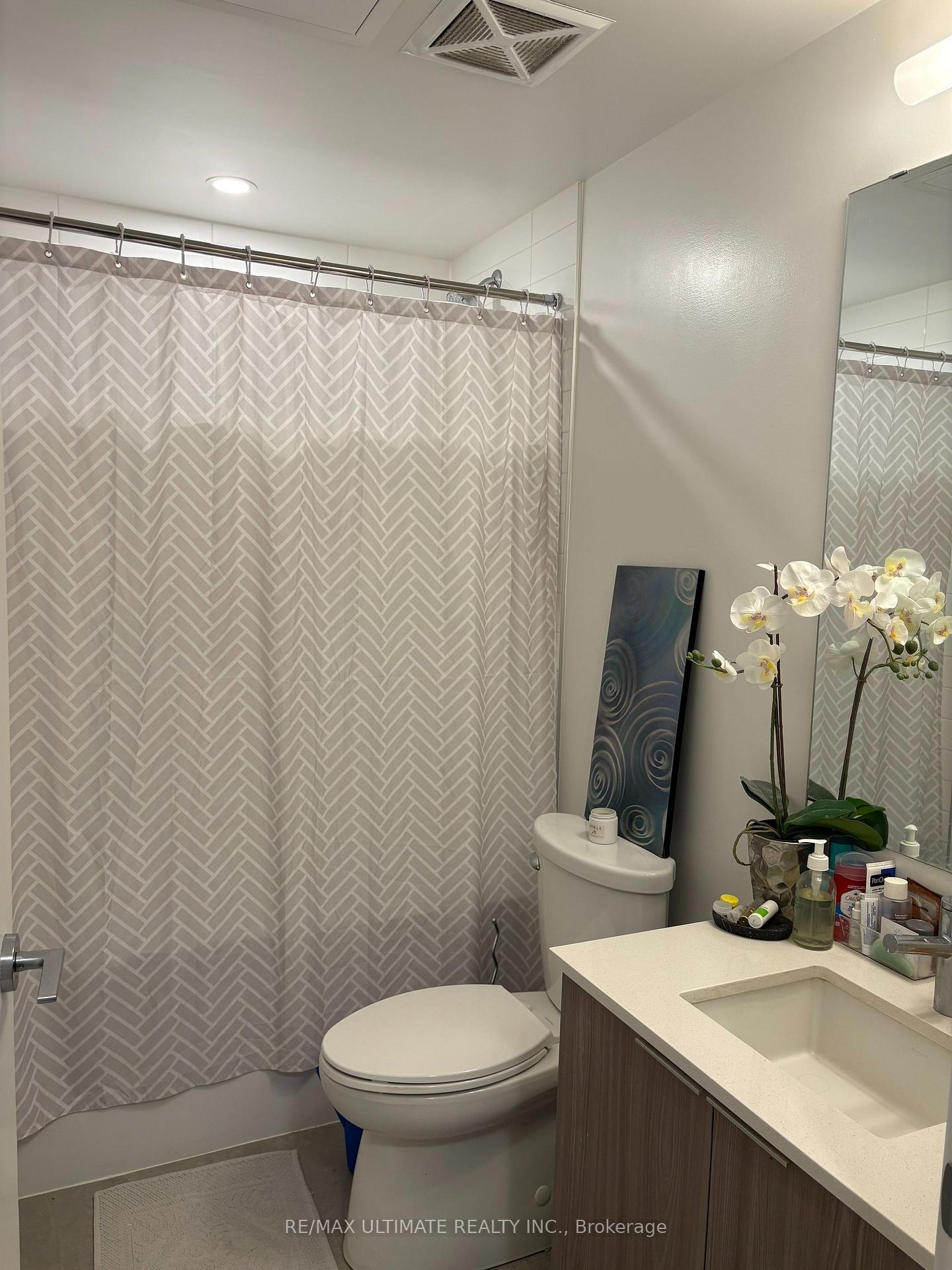 Photo 4 of Unit 1904, 357 King Street, Toronto, Waterfront Communities — HOMEH