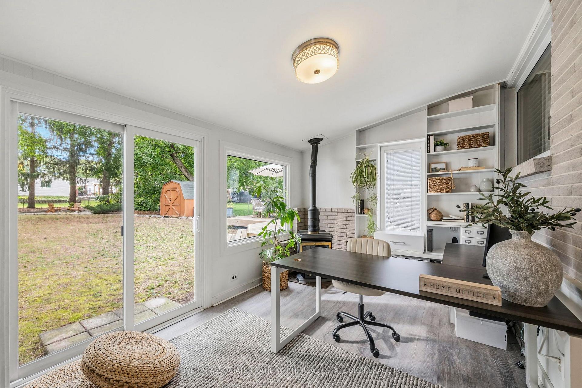 Photo 17 of 371 Reynolds Road, London, South B — HOMEH
