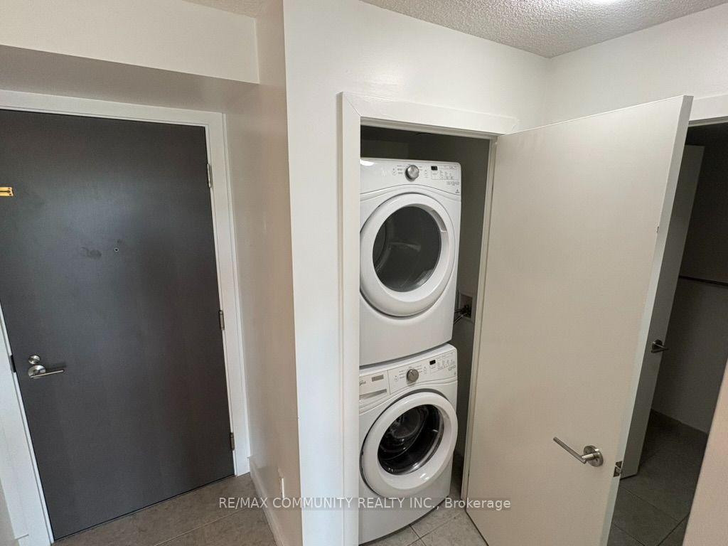 Photo 5 of Unit 811, 1346 Danforth Road, Scarborough, Eglinton East — HOMEH