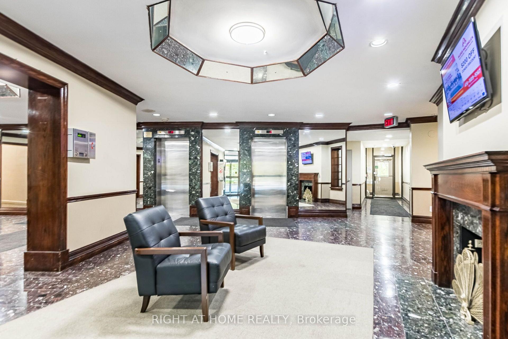 Photo 2 of Unit 2010, 627 The West Mall, Etobicoke, Eringate-Centennial-West Deane — HOMEH