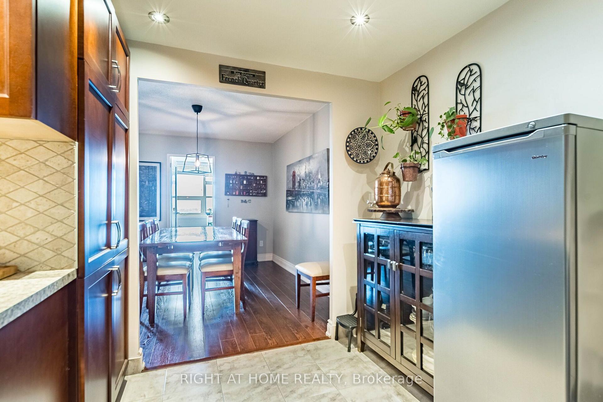 Photo 16 of Unit 2010, 627 The West Mall, Etobicoke, Eringate-Centennial-West Deane — HOMEH