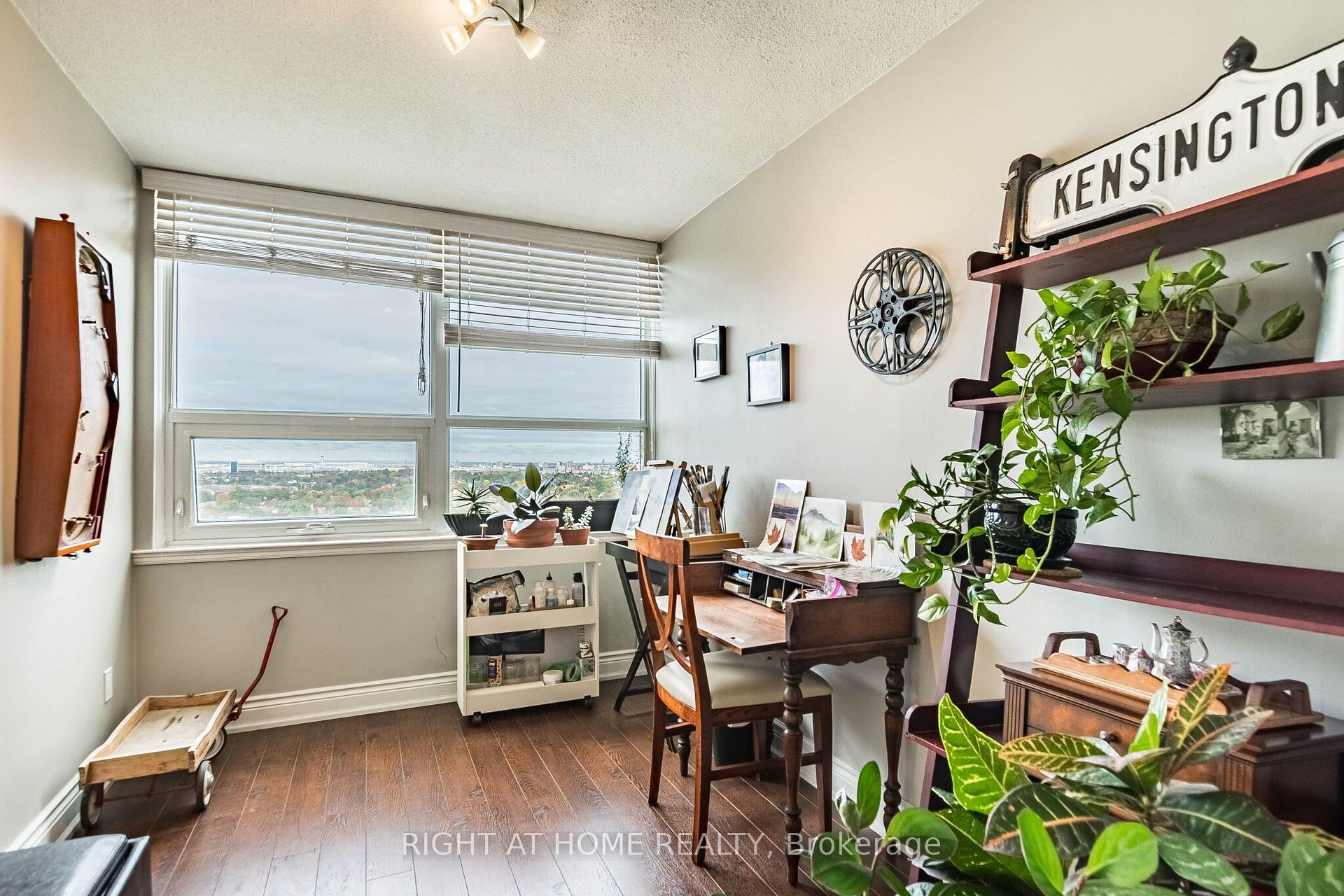Photo 18 of Unit 2010, 627 The West Mall, Etobicoke, Eringate-Centennial-West Deane — HOMEH