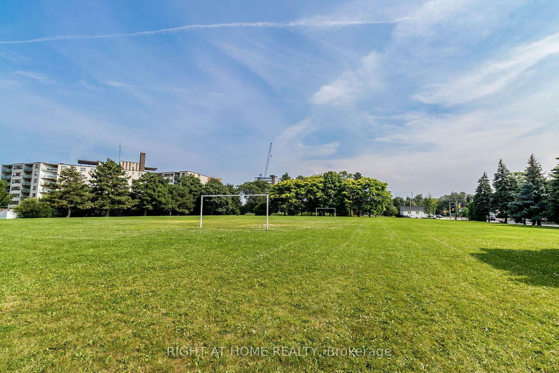 Photo 40 of Unit 2010, 627 The West Mall, Etobicoke, Eringate-Centennial-West Deane — HOMEH