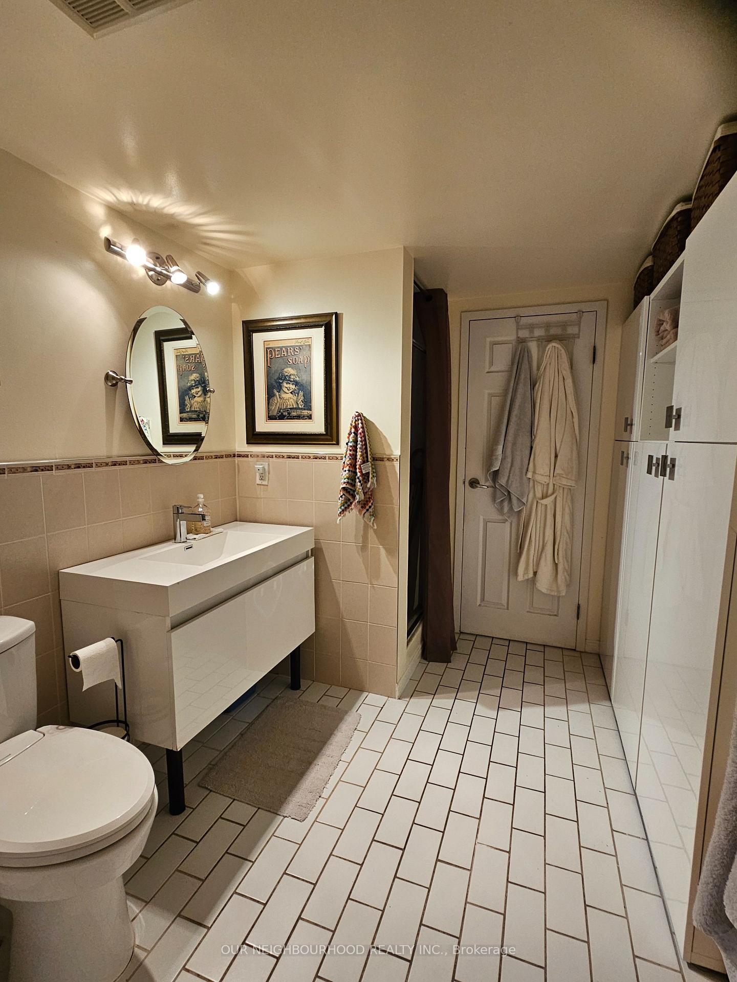 Photo 13 of Unit 601, 25 The Esplanade, Toronto, Waterfront Communities — HOMEH