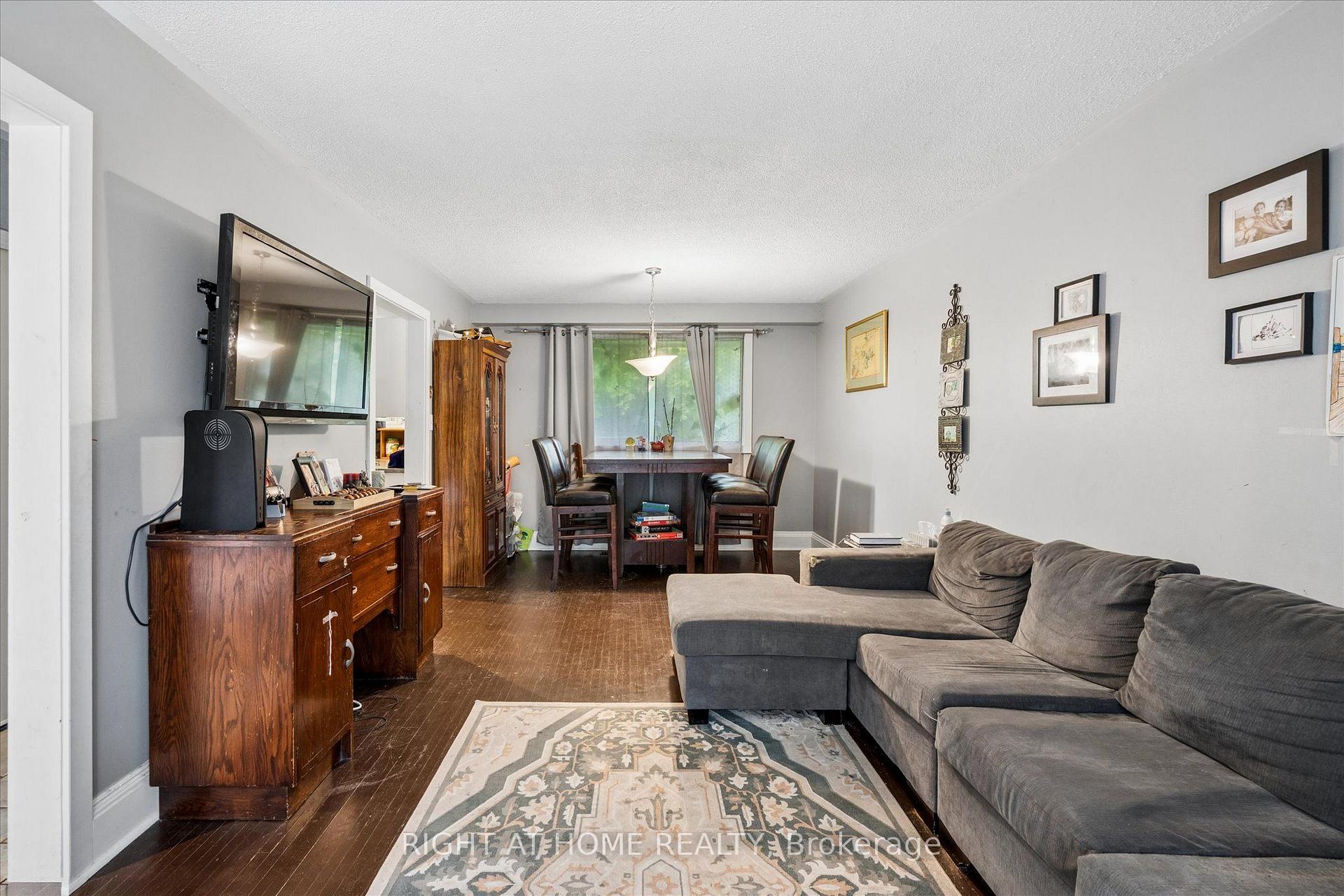 Photo 16 of 701 Central Park Boulevard N, Oshawa, Centennial — HOMEH