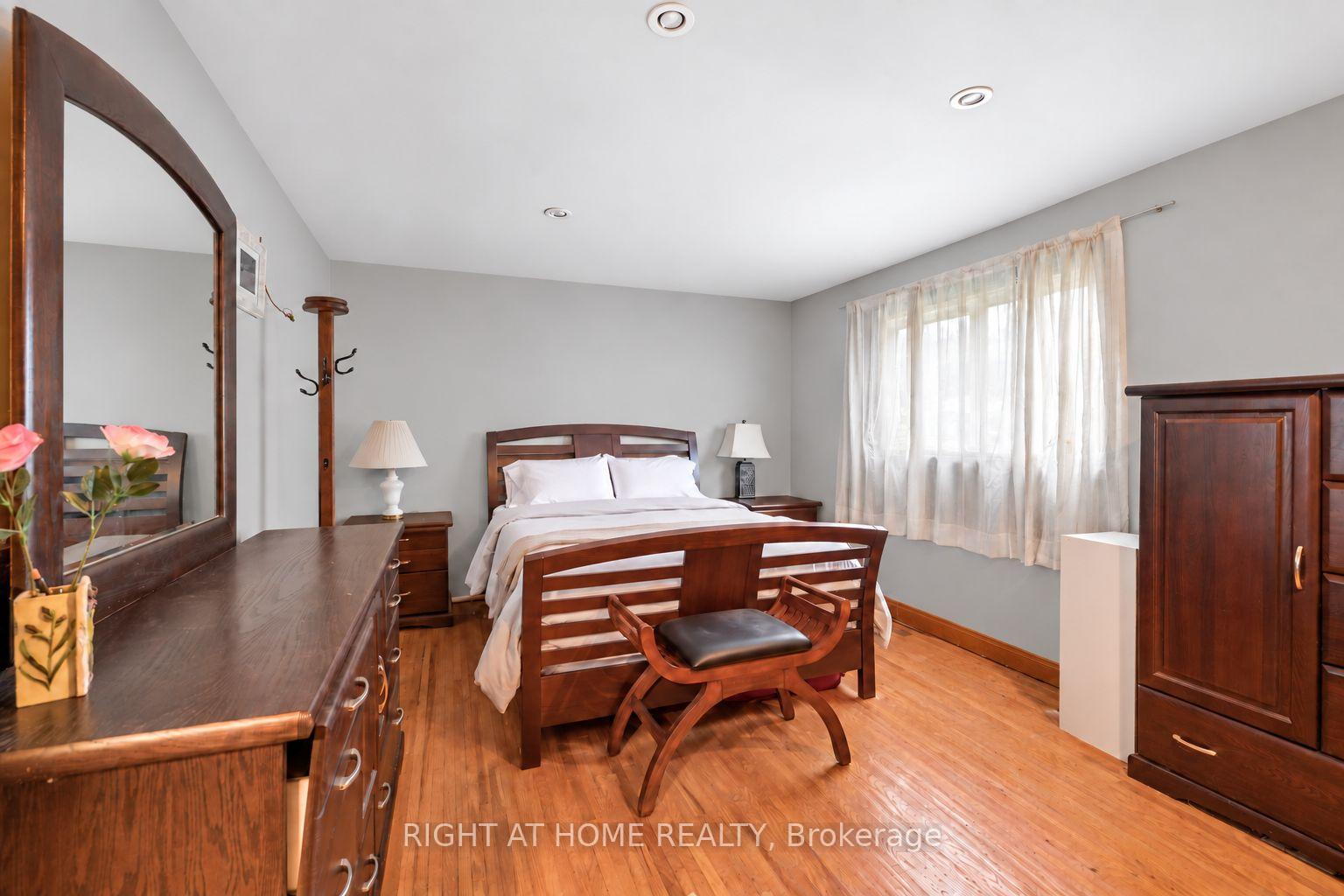 Photo 29 of 701 Central Park Boulevard N, Oshawa, Centennial — HOMEH
