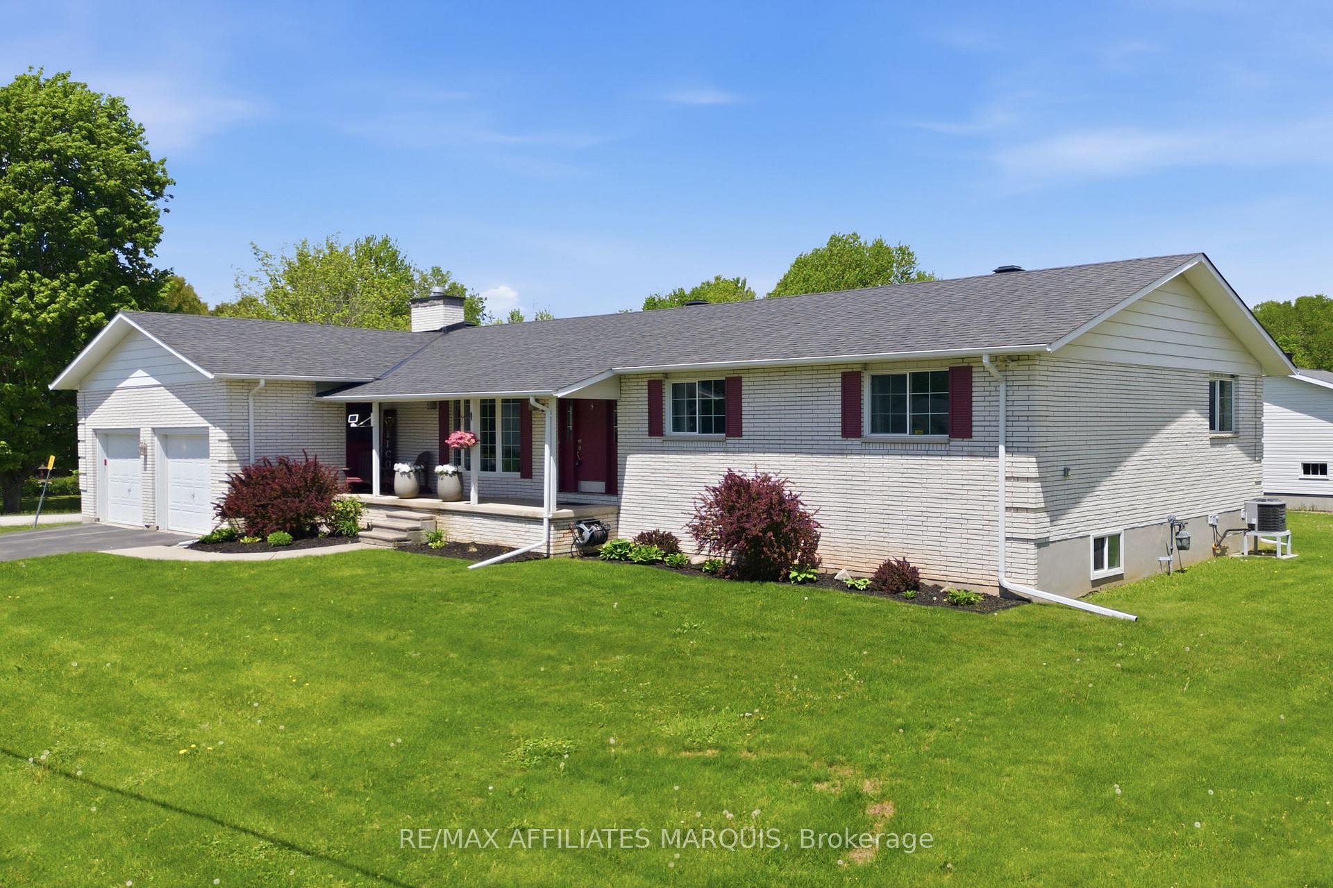 Photo 4 of 3 Forest Drive, Rideau Lakes, Rideau Lakes (South Elmsley) Twp — HOMEH