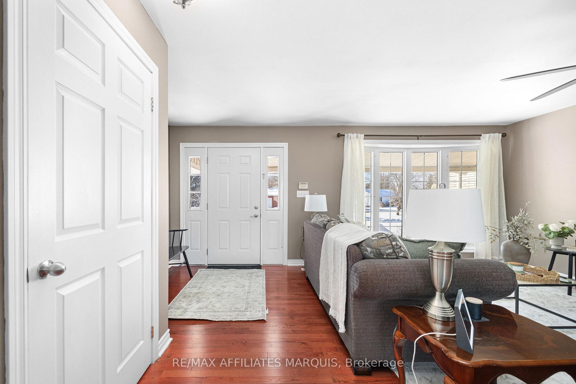 Photo 10 of 3 Forest Drive, Rideau Lakes, Rideau Lakes (South Elmsley) Twp — HOMEH
