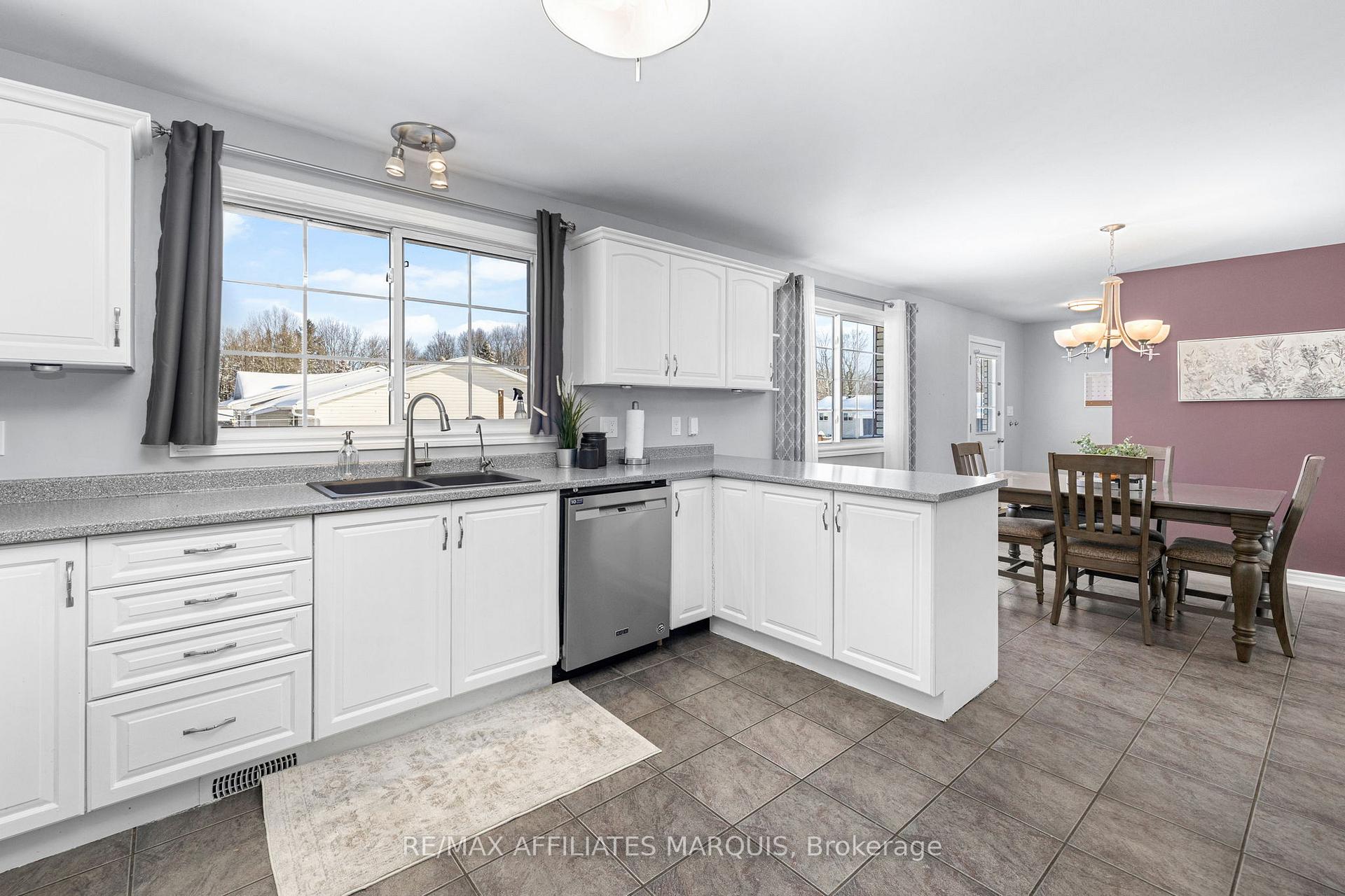 Photo 18 of 3 Forest Drive, Rideau Lakes, Rideau Lakes (South Elmsley) Twp — HOMEH