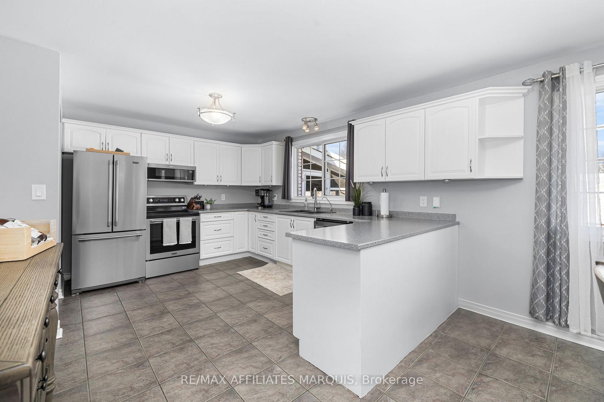 Photo 19 of 3 Forest Drive, Rideau Lakes, Rideau Lakes (South Elmsley) Twp — HOMEH