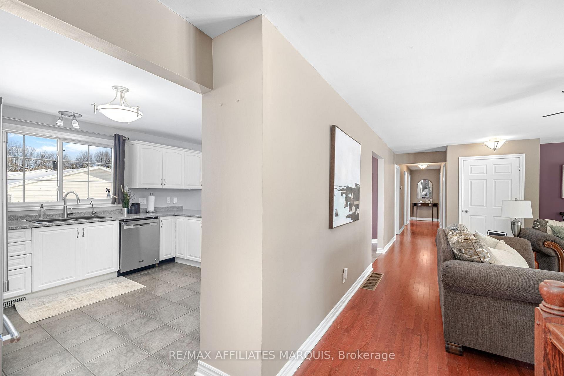 Photo 23 of 3 Forest Drive, Rideau Lakes, Rideau Lakes (South Elmsley) Twp — HOMEH
