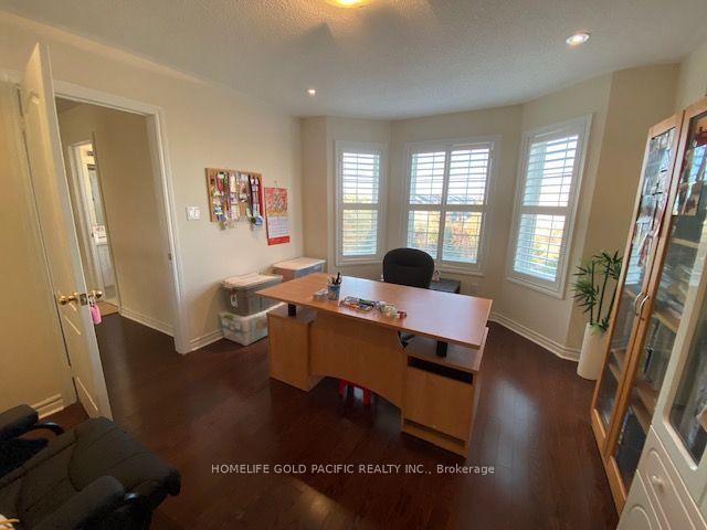 Photo 15 of 8 Brumwell Lane, Markham, Cathedraltown — HOMEH