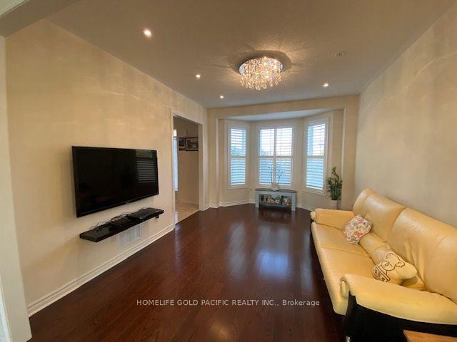 Photo 20 of 8 Brumwell Lane, Markham, Cathedraltown — HOMEH