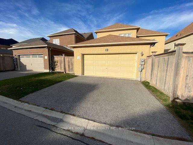 Photo 25 of 8 Brumwell Lane, Markham, Cathedraltown — HOMEH