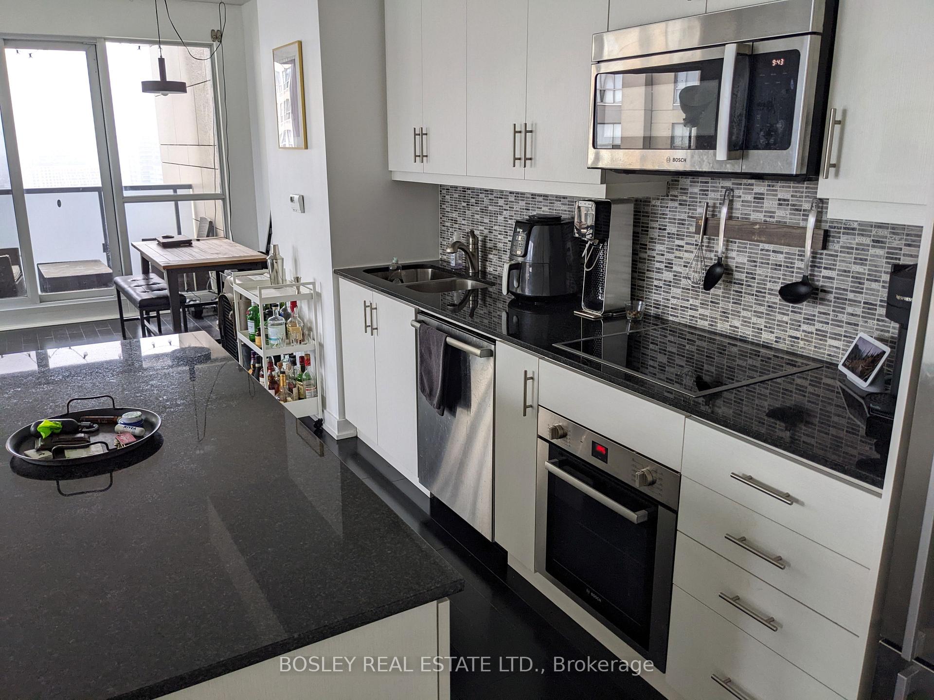 Photo 3 of Unit 1806, 1 The Esplanade Avenue, Toronto, Waterfront Communities — HOMEH